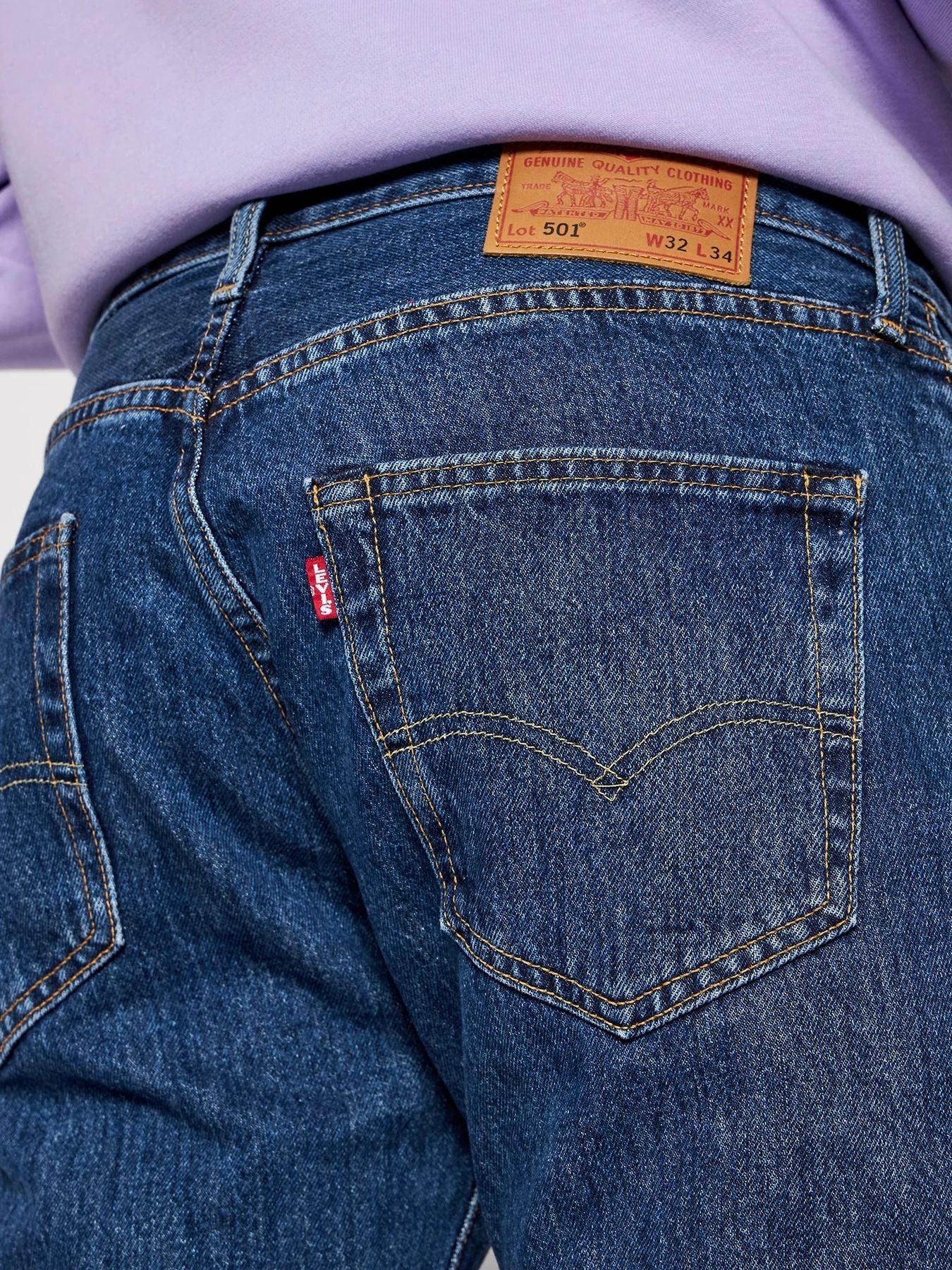 00501 - 0114 - LEVIS - World Fashion