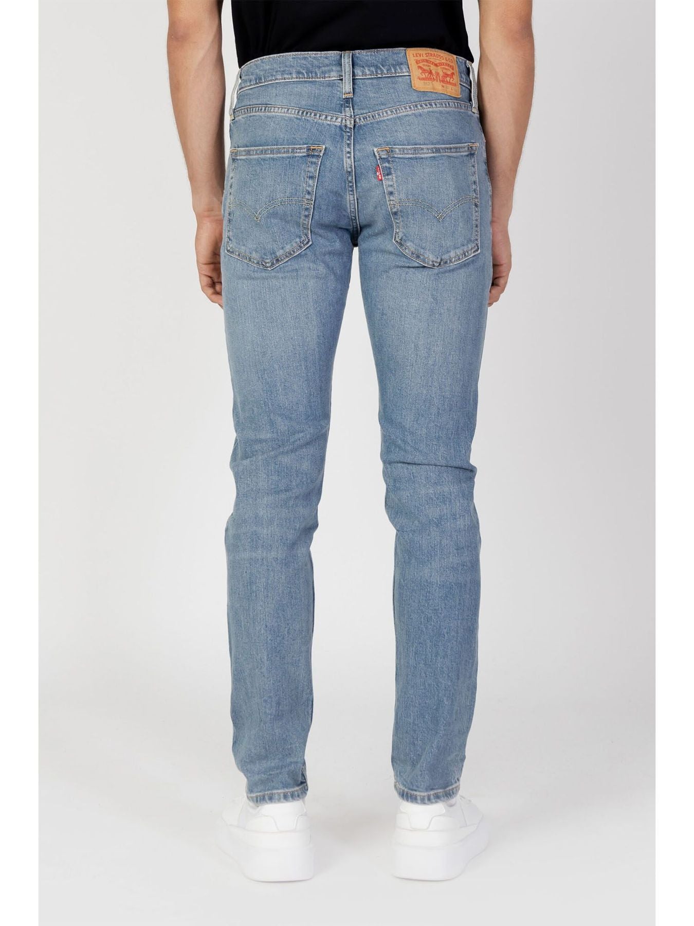 28833 - 0733 - JEANS - LEVIS - World Fashion