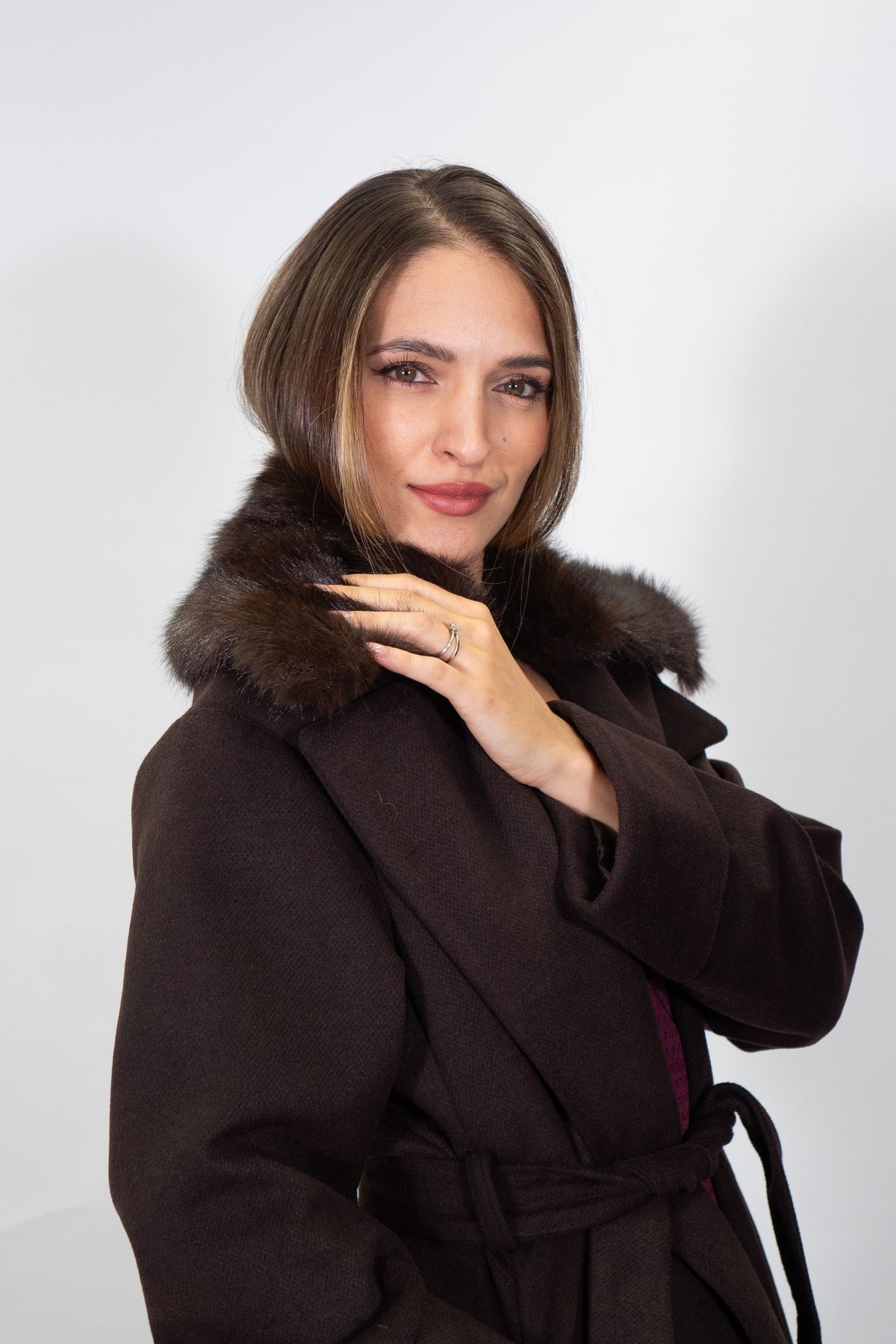 Rinascimento Curvy - Cappotto con Fusciacca e Pelliccia al collo - Donna