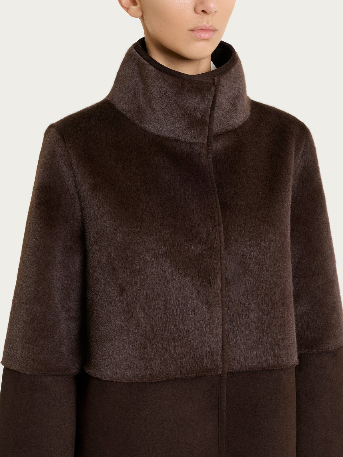 Ragno - Giacca lunga con collo alto double-face in Vegan Shearling - Donna