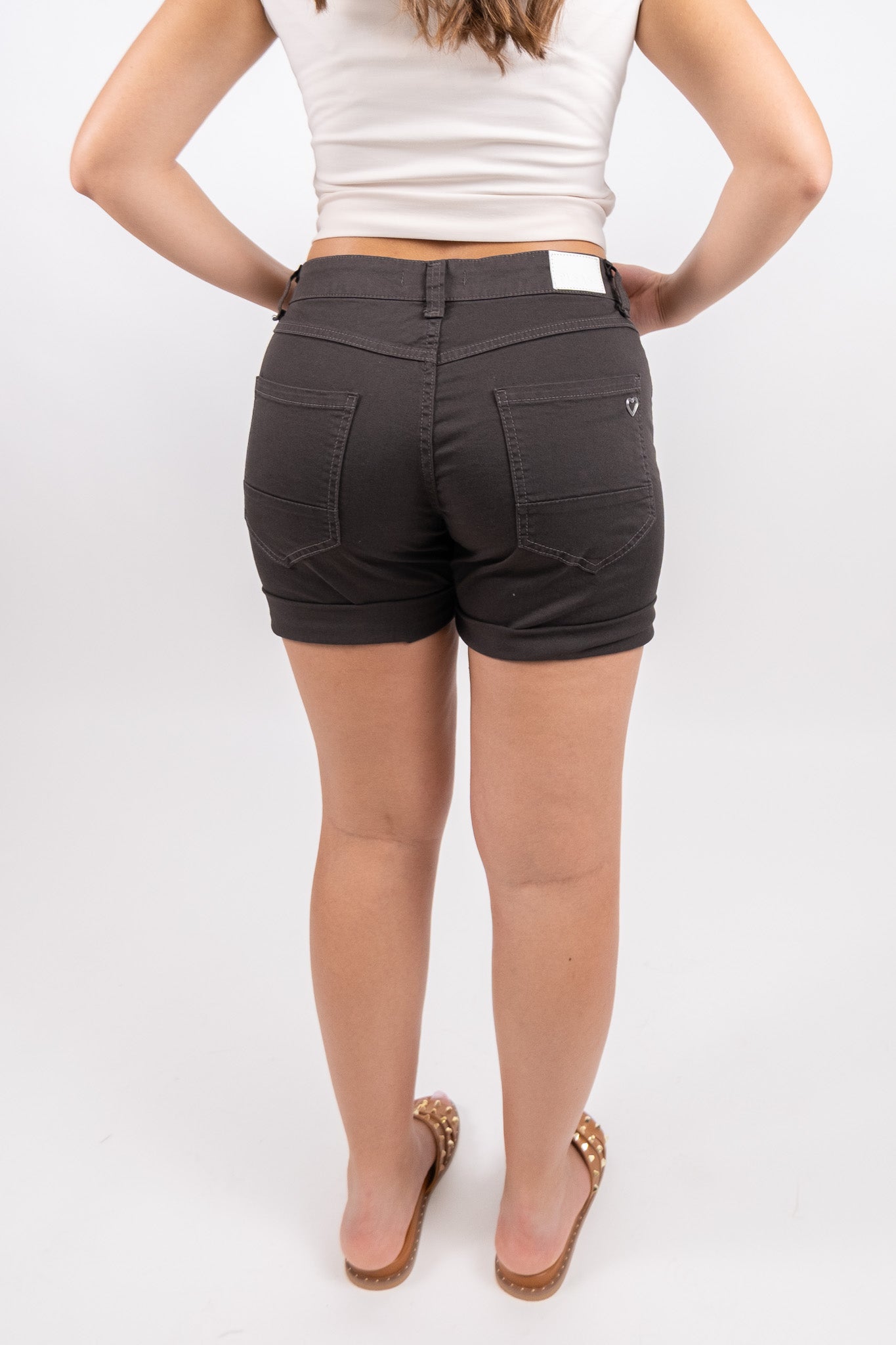 Please - Short monocolour con cinque tasche e orli risvoltati - Donna