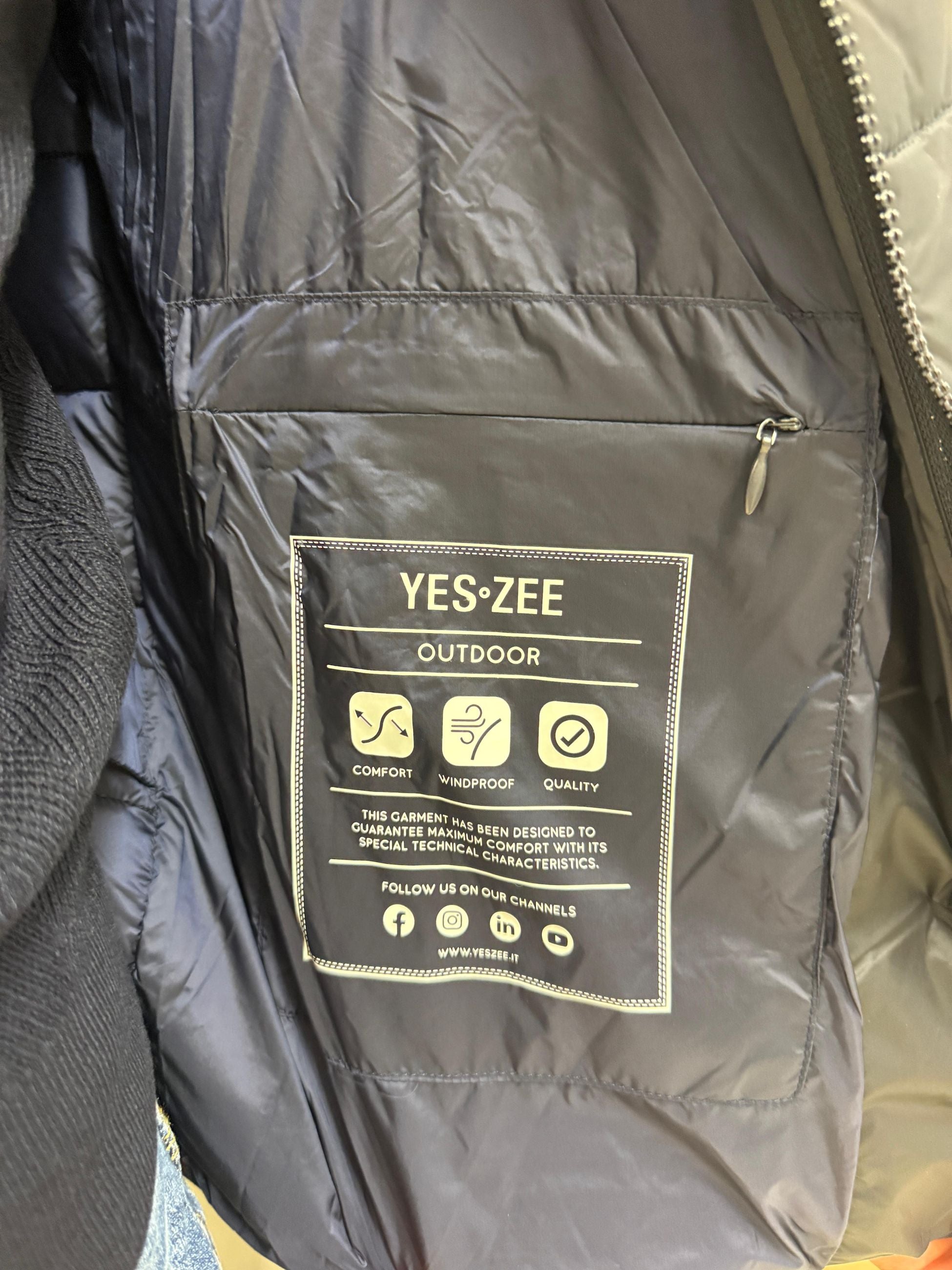 J876QG00 - CAPISPALLA - Yes Zee
