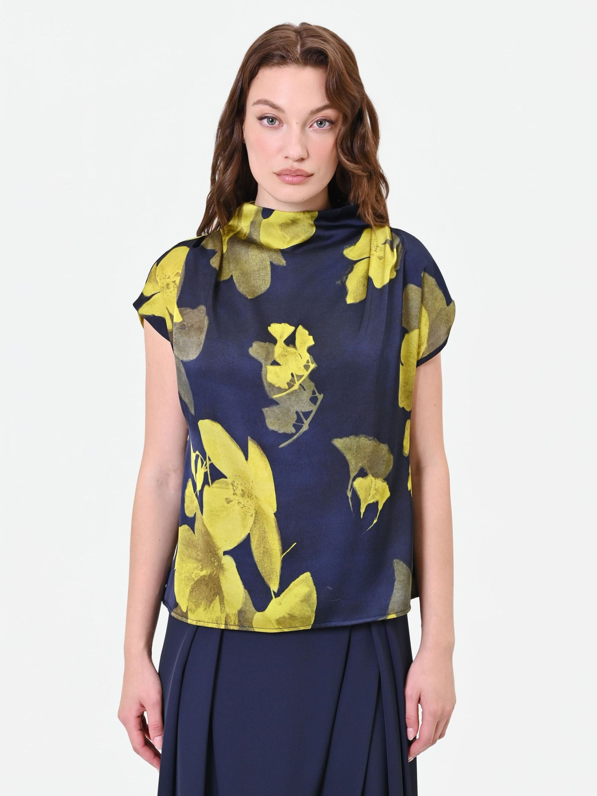 Rinascimento - Blusa con collo drappeggiato e stampa floreale - Donna