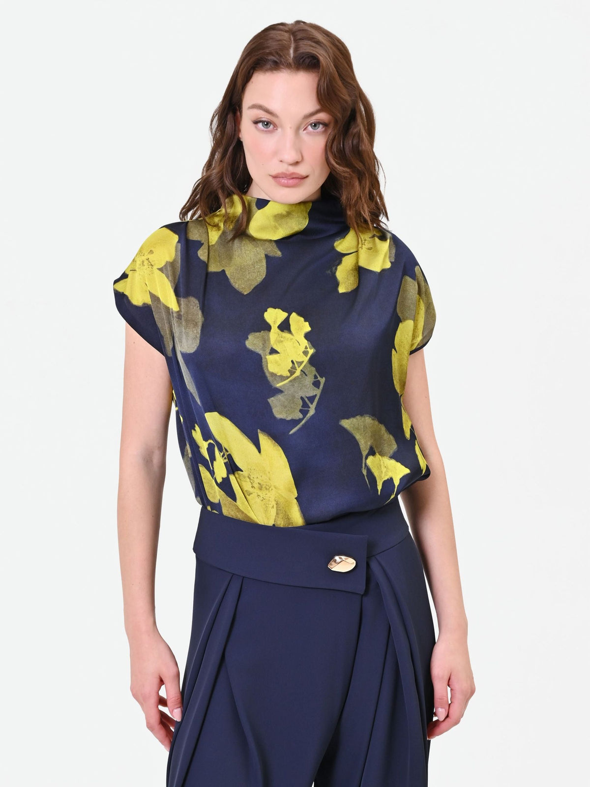 Rinascimento - Blusa con collo drappeggiato e stampa floreale - Donna