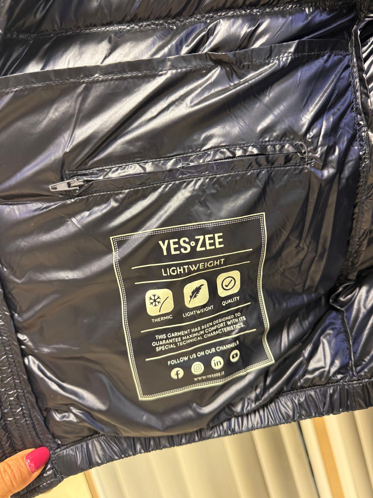 J855O1OU - CAPISPALLA - Yes Zee