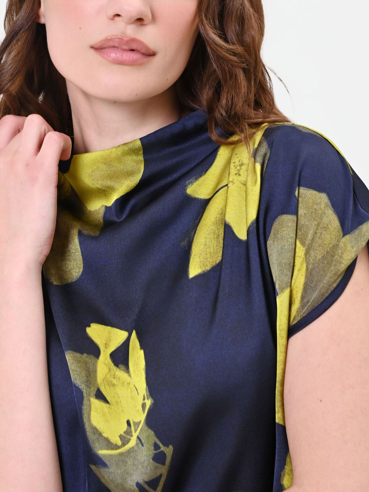 Rinascimento - Blusa con collo drappeggiato e stampa floreale - Donna