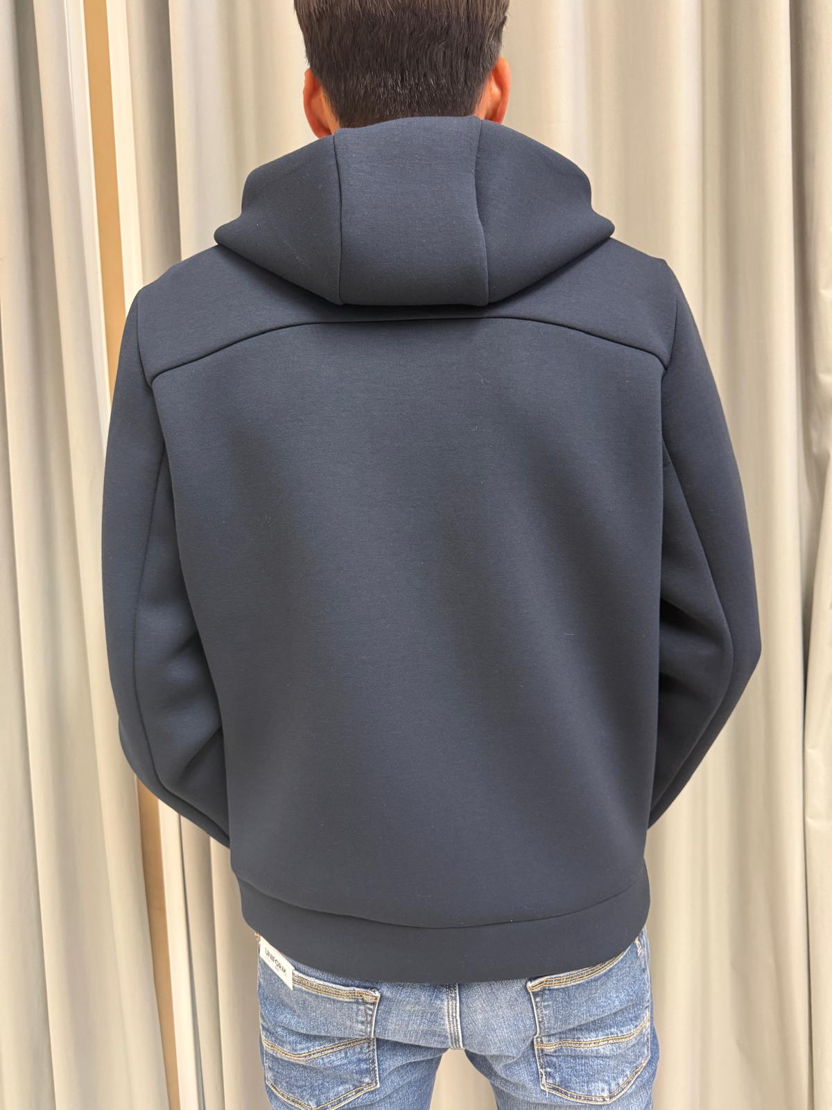 J820QC00 - CAPISPALLA - Yes Zee
