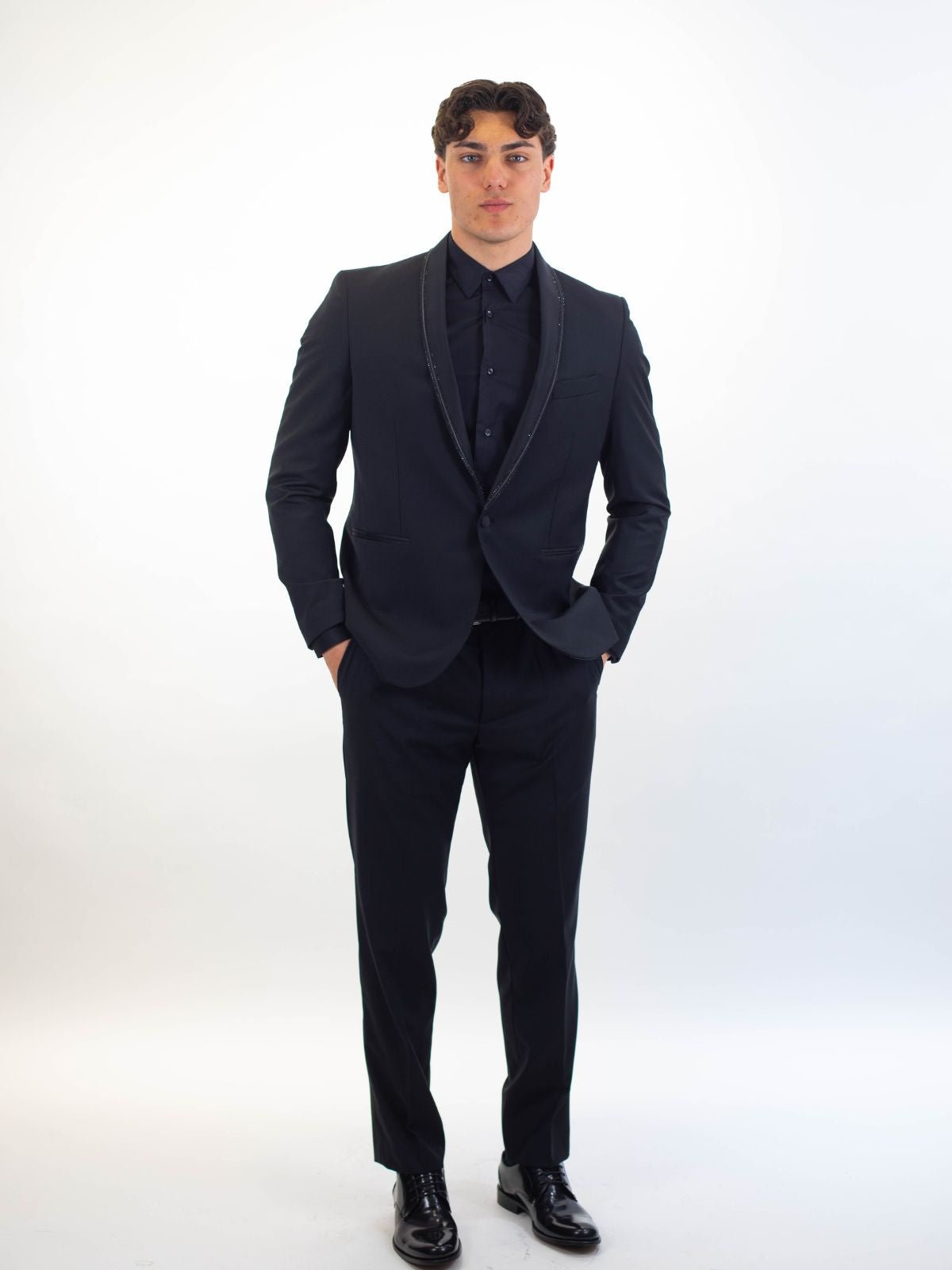 Abito elegante slim fit con rever satinato Uomo - Bharnaba - World Fashion