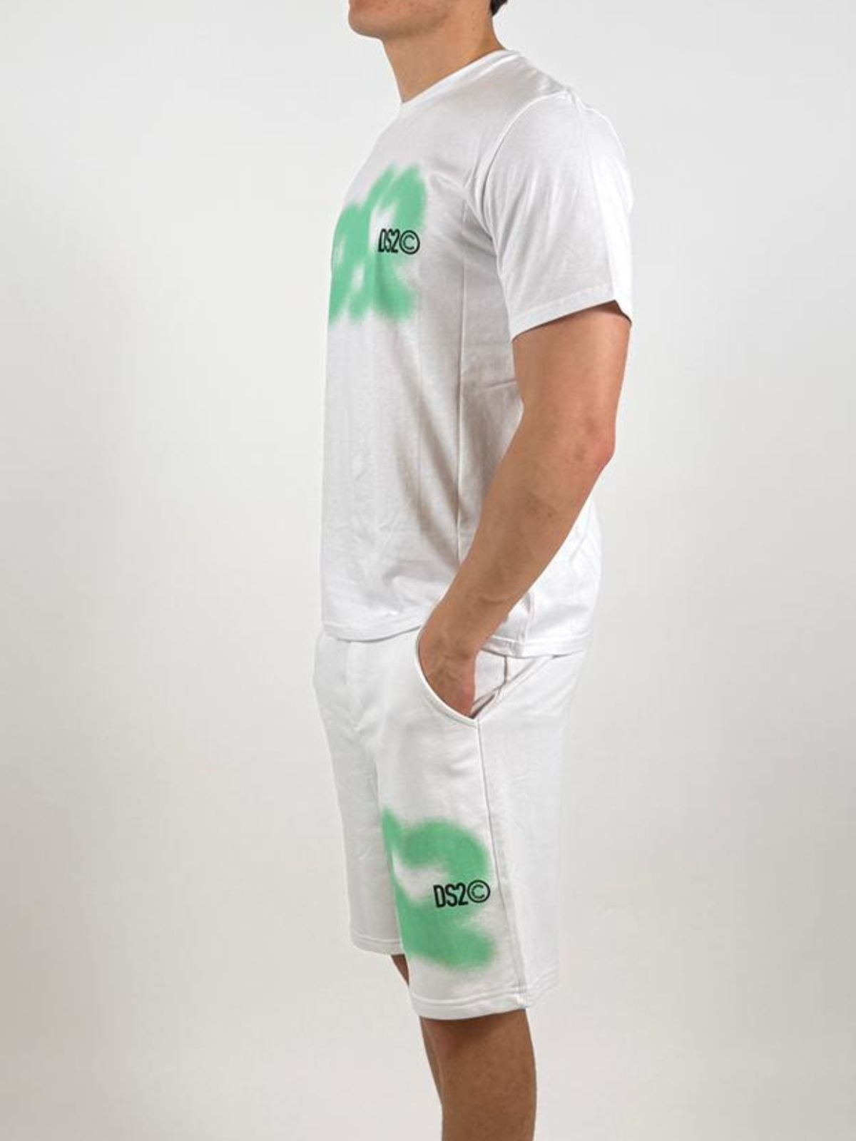 Bermuda in cotone con logo spray Uomo - Ds2 - World Fashion