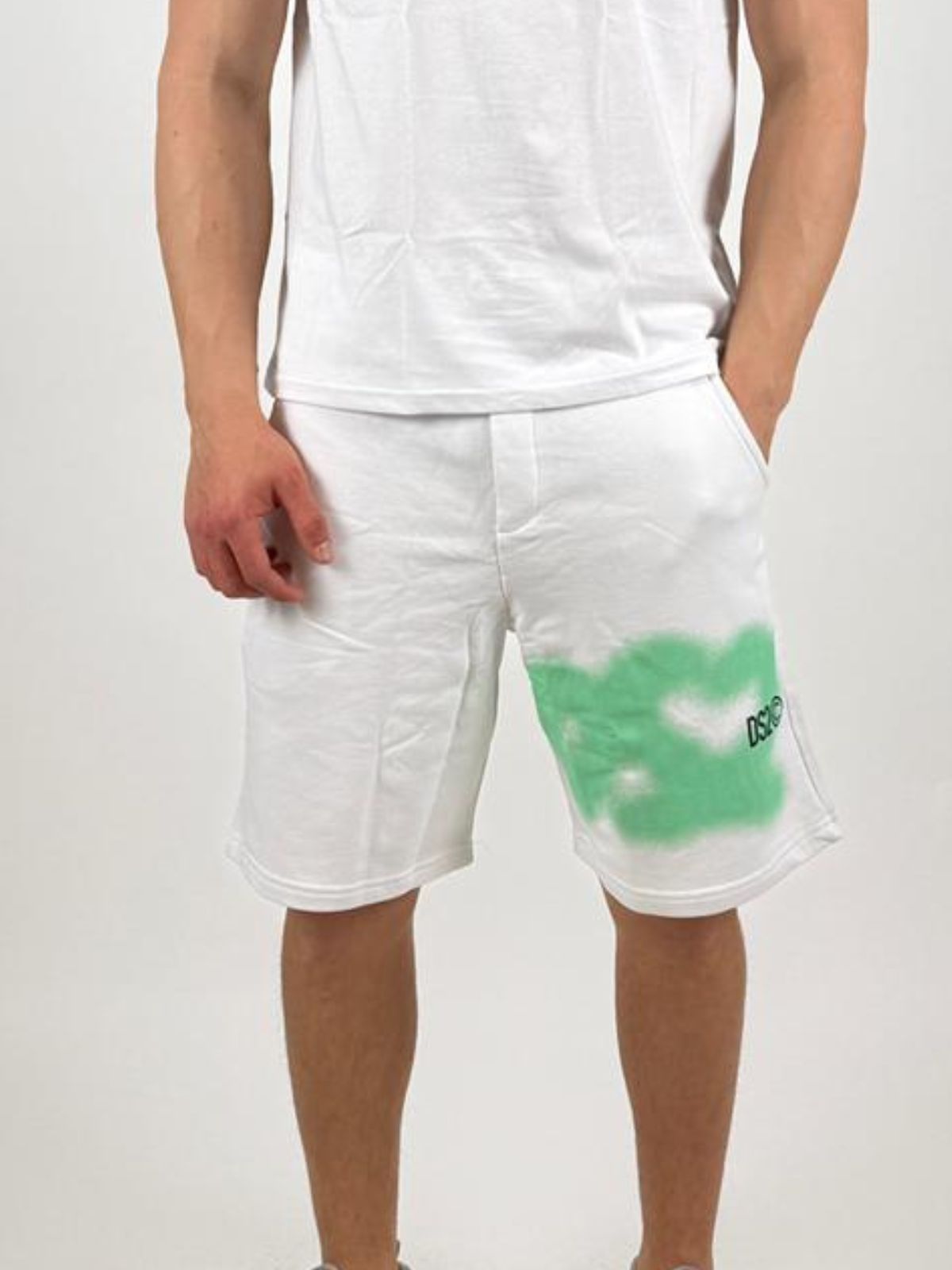 Bermuda in cotone con logo spray Uomo - Ds2 - World Fashion