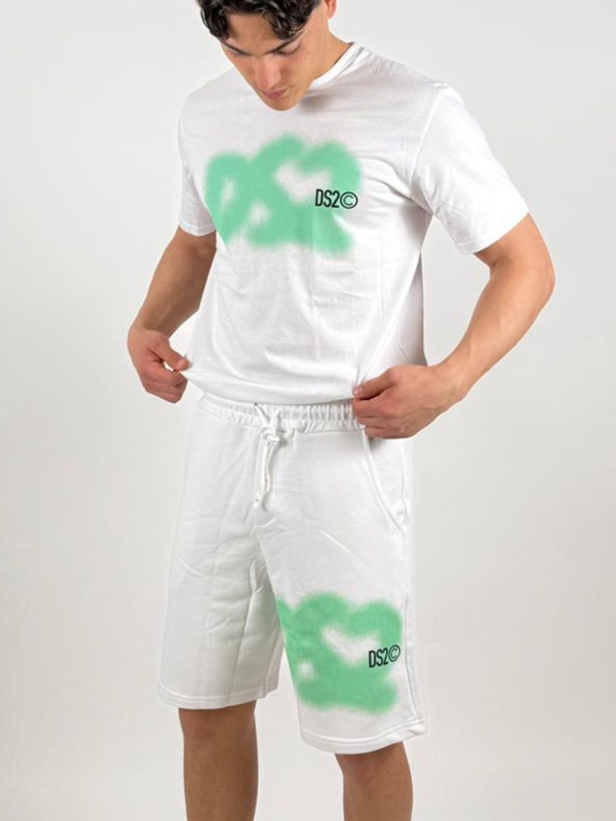 Bermuda in cotone con logo spray Uomo - Ds2 - World Fashion