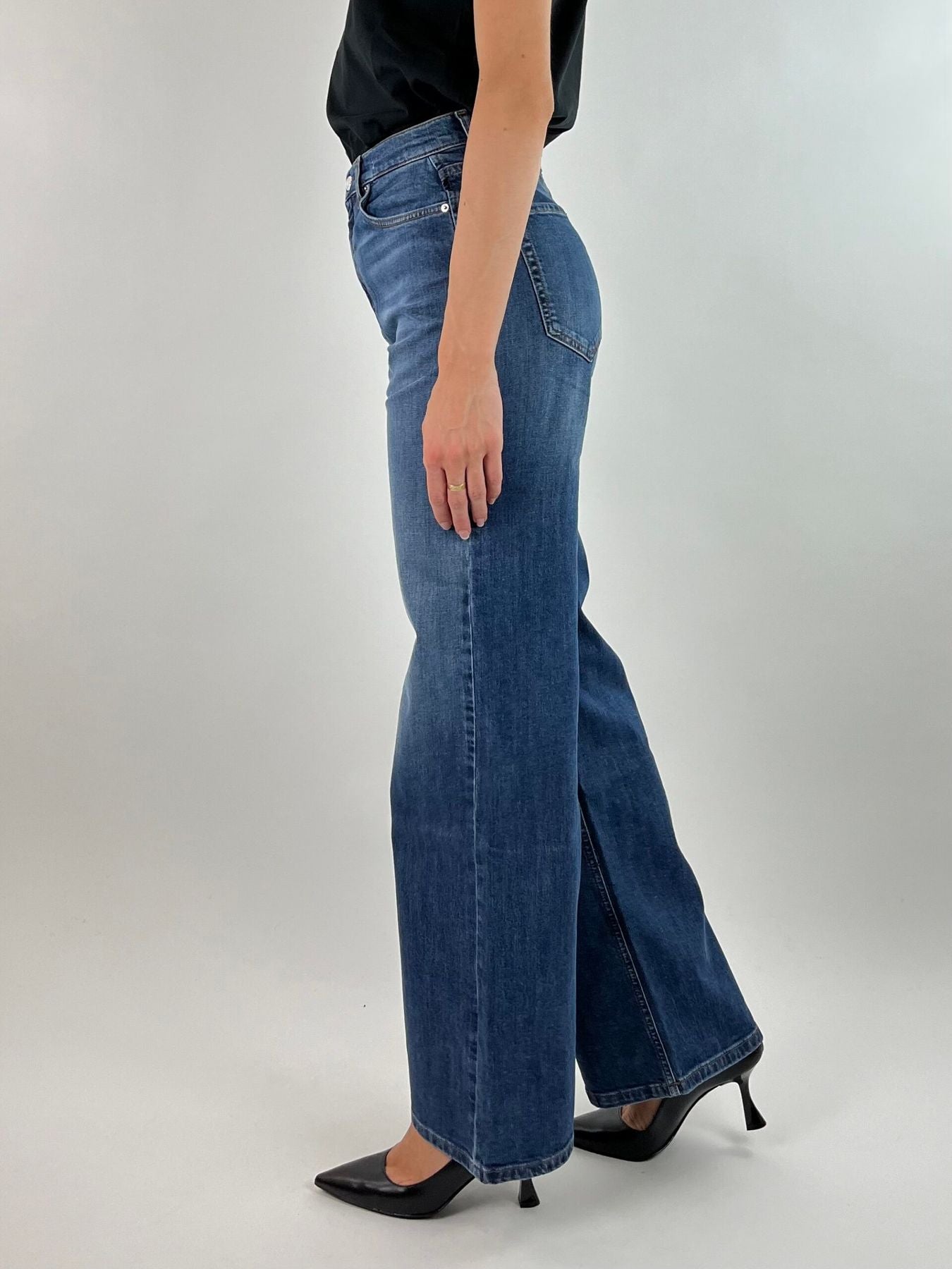 DS0131 - JEANS - VICOLO - World Fashion