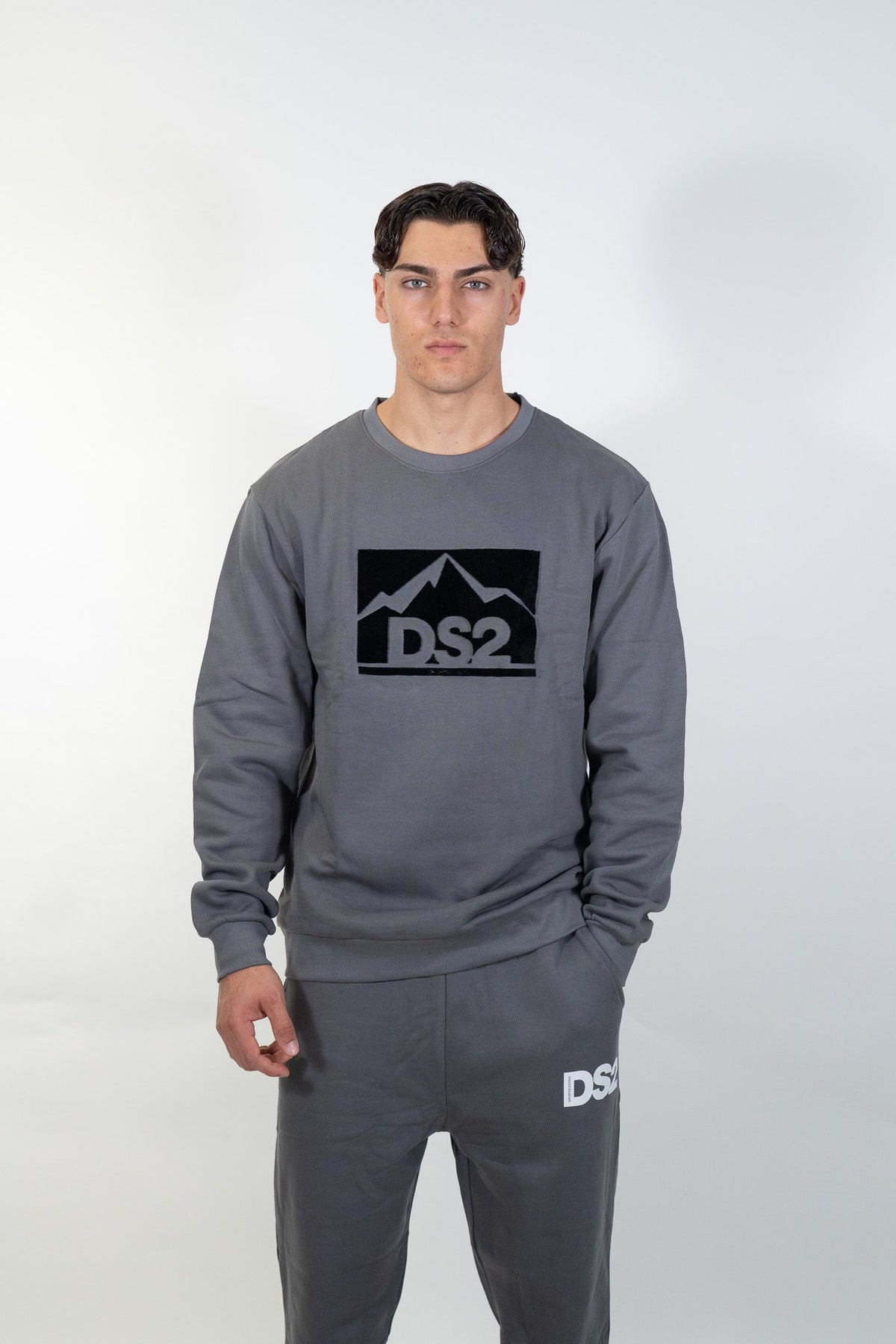 Ds2 - Felpa girocollo con logo montagna - Uomo - World Fashion