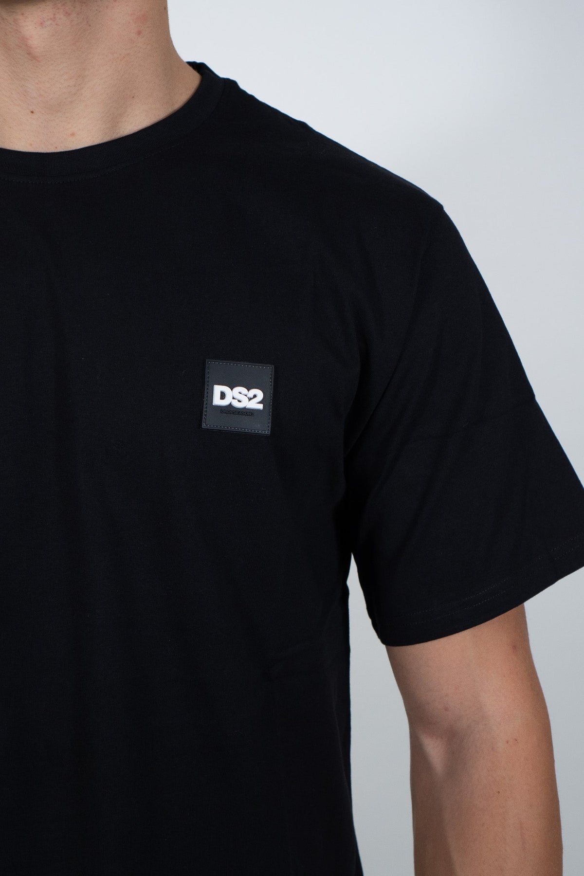 Ds2 - T-shirt girocollo con logo gommato - Uomo - World Fashion