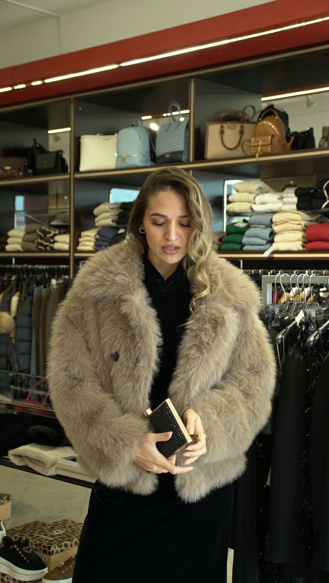 Eco pelliccia corta Donna - VICOLO - TF0098 - World Fashion