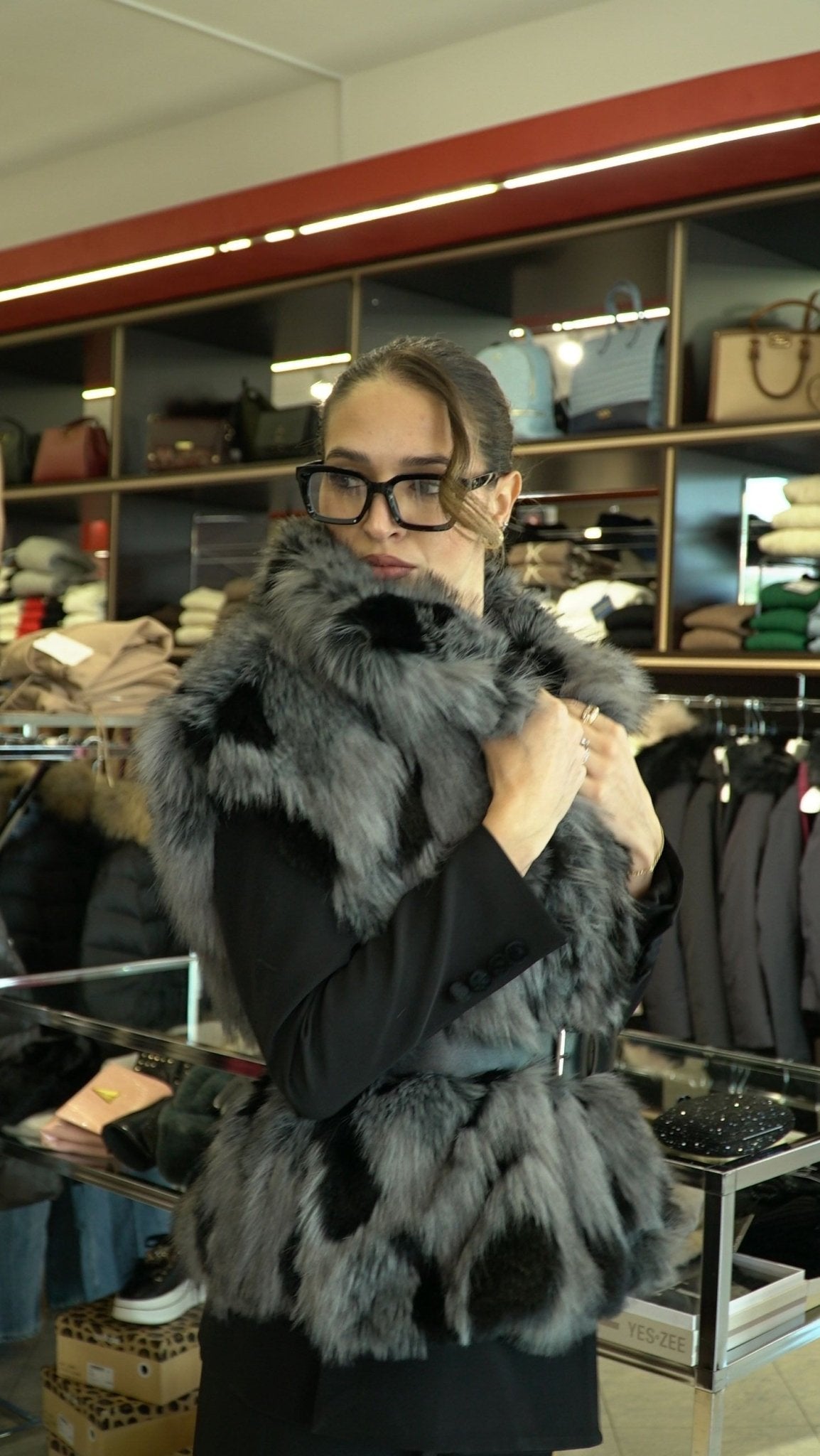 Ecopelliccia smanicata - VICOLO - TF1690 - World Fashion