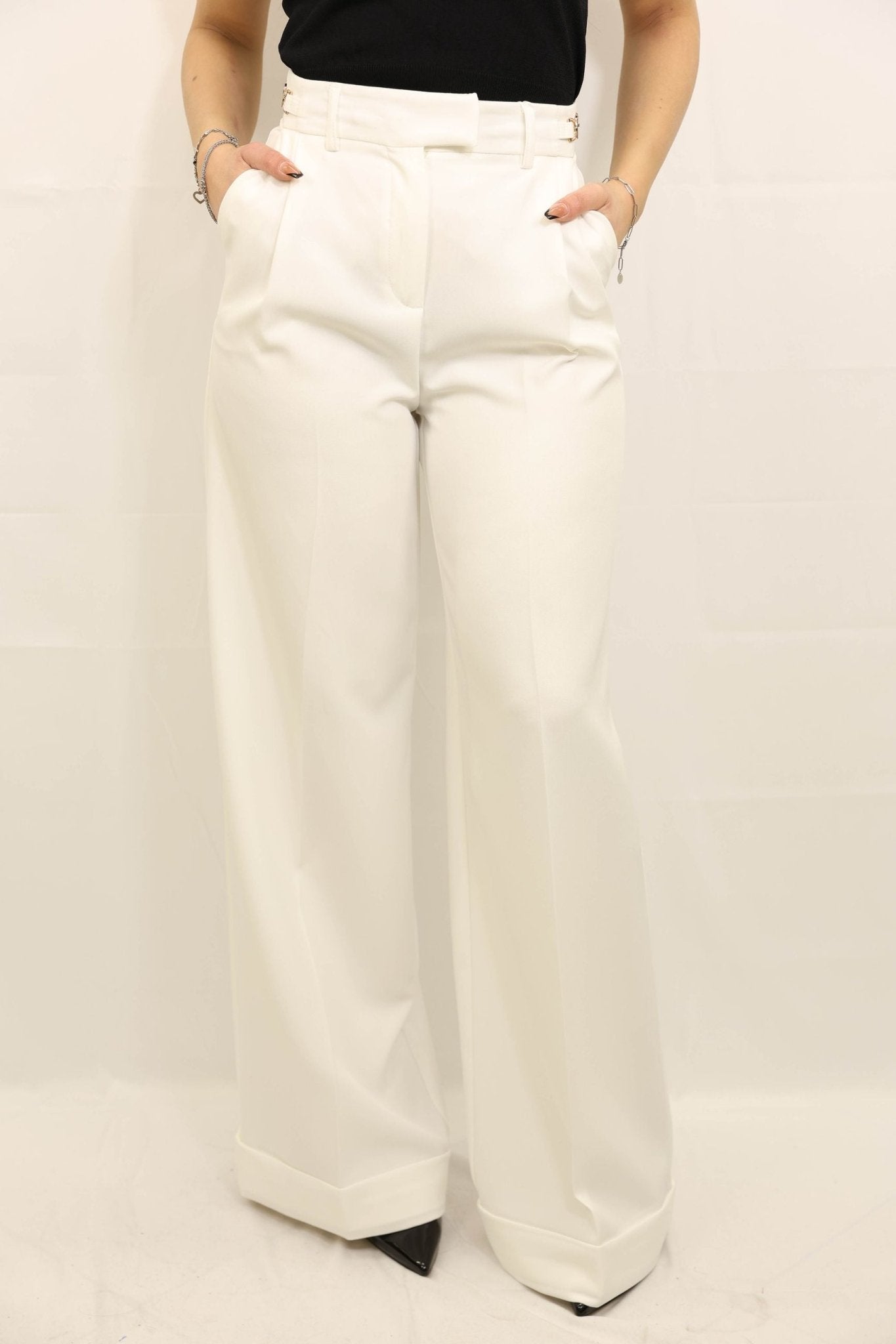 FR25SV3007W42901 - Pantaloni - FRACOMINA - World Fashion