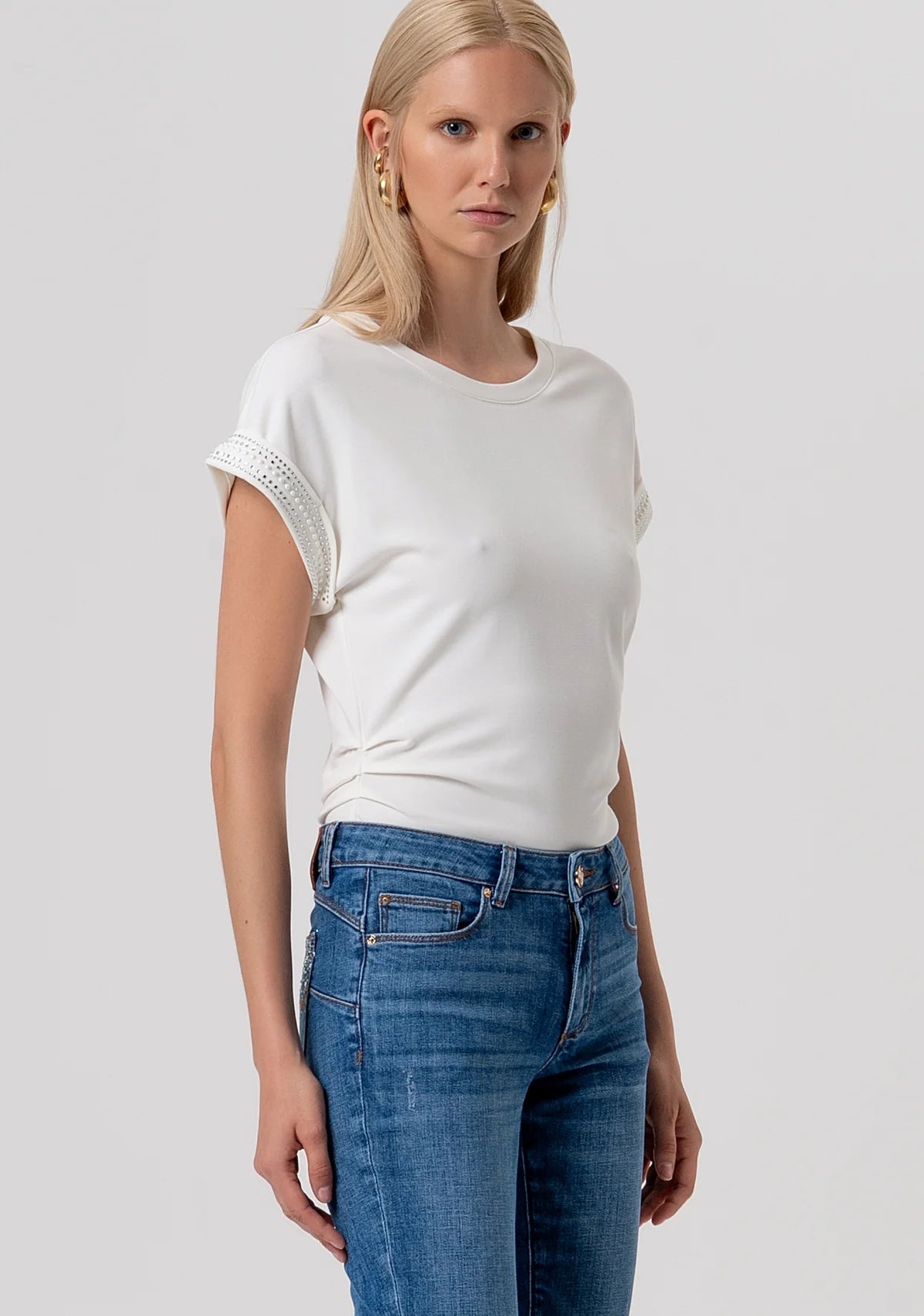 Fracomina - Jeans bootcut effetto push up in denim con lavaggio medio - Donna - World Fashion