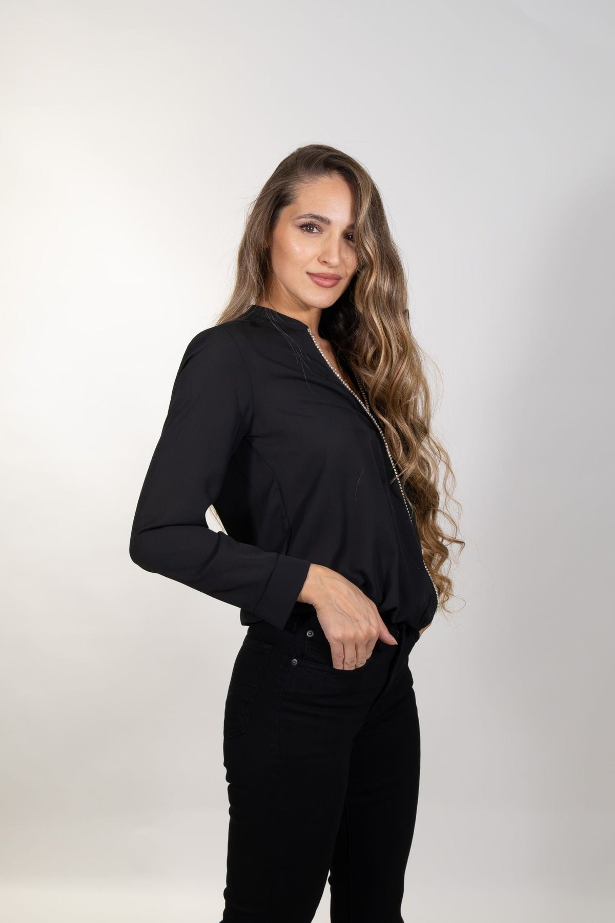Gaudì - Blusa con scollo a V e strass - Donna - World Fashion
