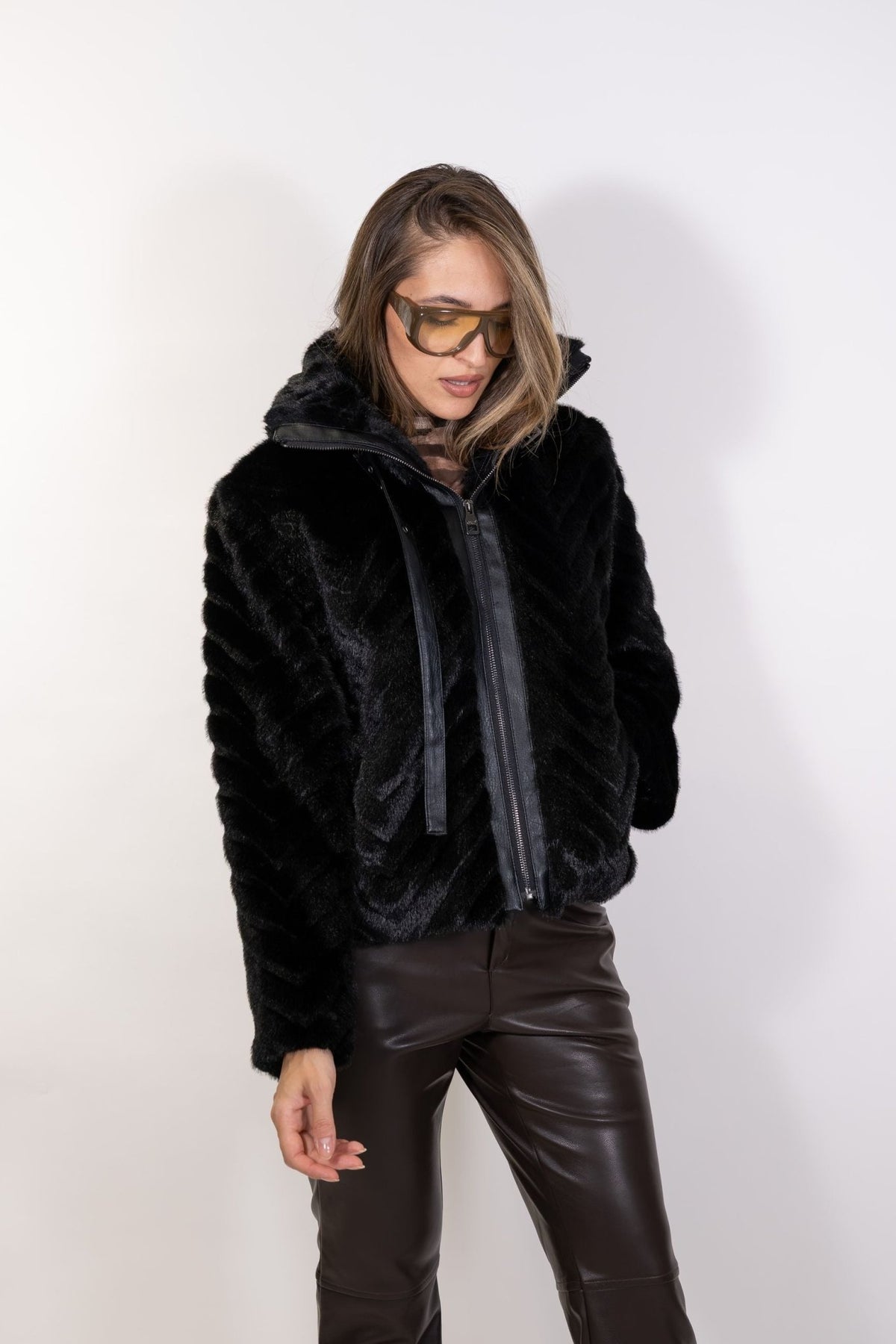 Gaudì - Giacca in ecopelliccia nera - Donna - World Fashion