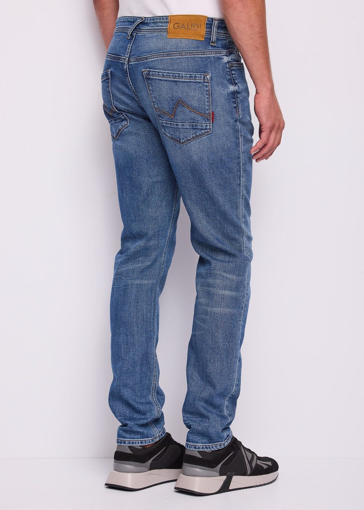 Gaudì - Jeans slim fit effetto vintage - Uomo - World Fashion