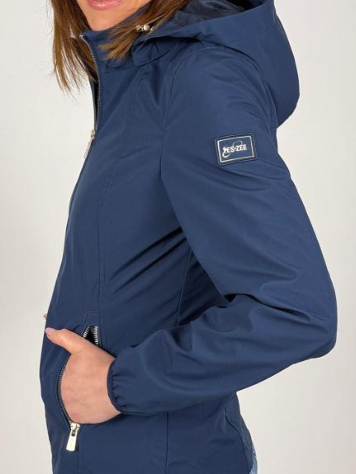 Giubbino In Softshell Sfoderato,Cappuccio Donna - Yes Zee - World Fashion