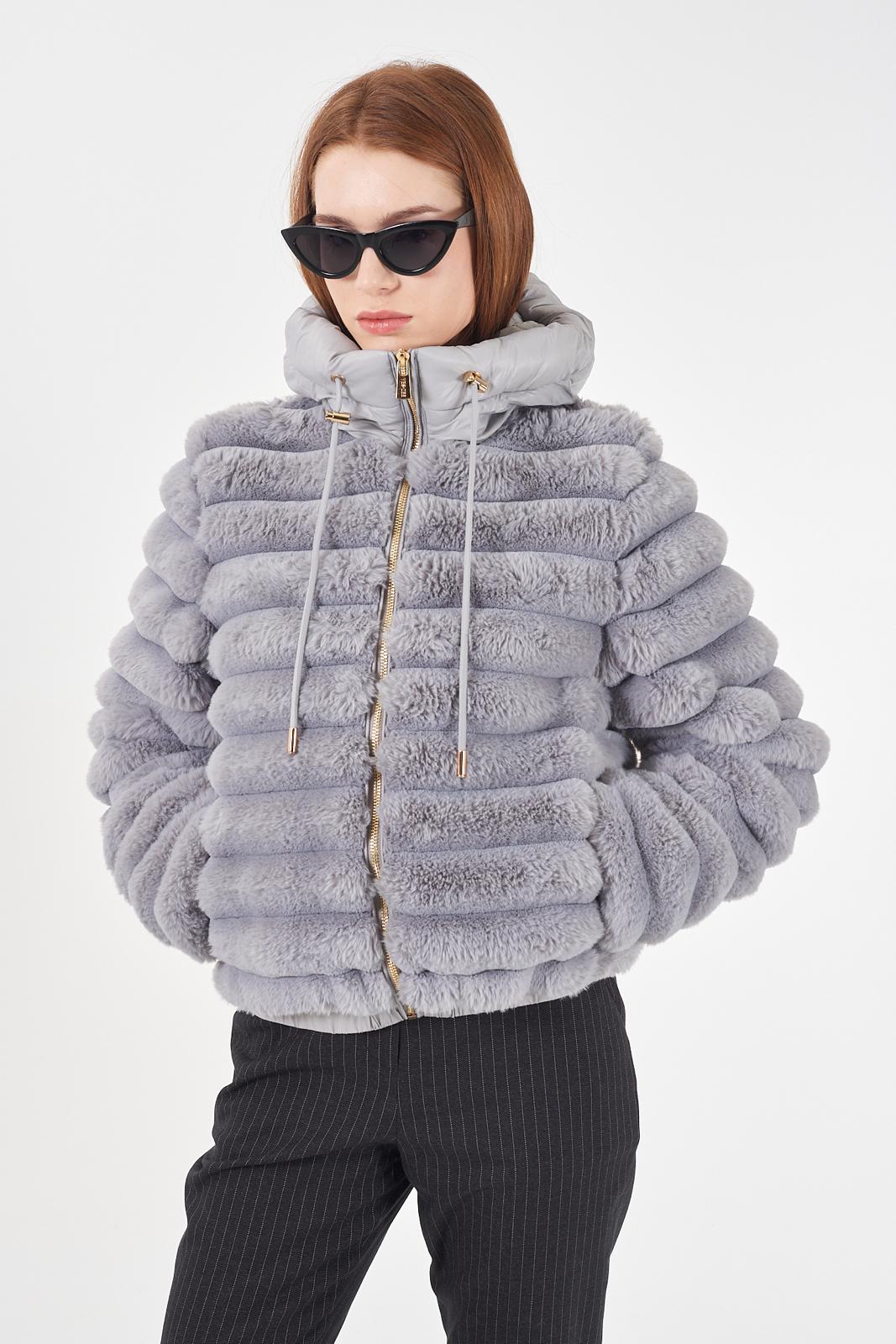 J012K200 - CAPISPALLA - Yes Zee - World Fashion