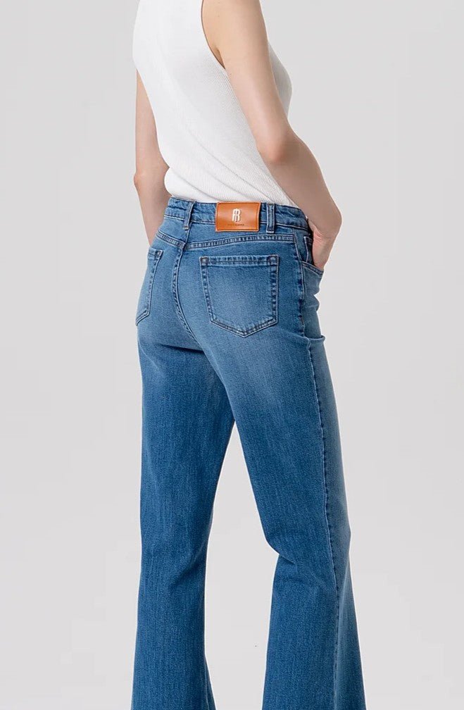 Jeans bootcut in denim con lavaggio medio Donna - Fracomina - World Fashion