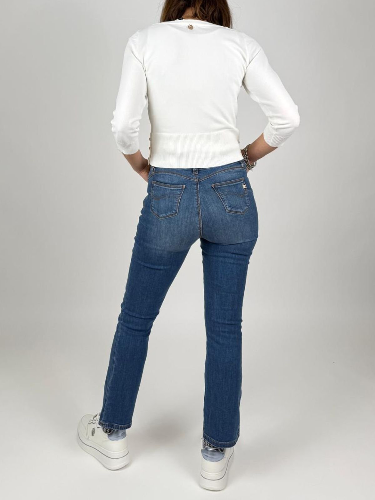 Jeans cropped effetto push up in denim con lavaggio medio Donna - Fracomina - World Fashion