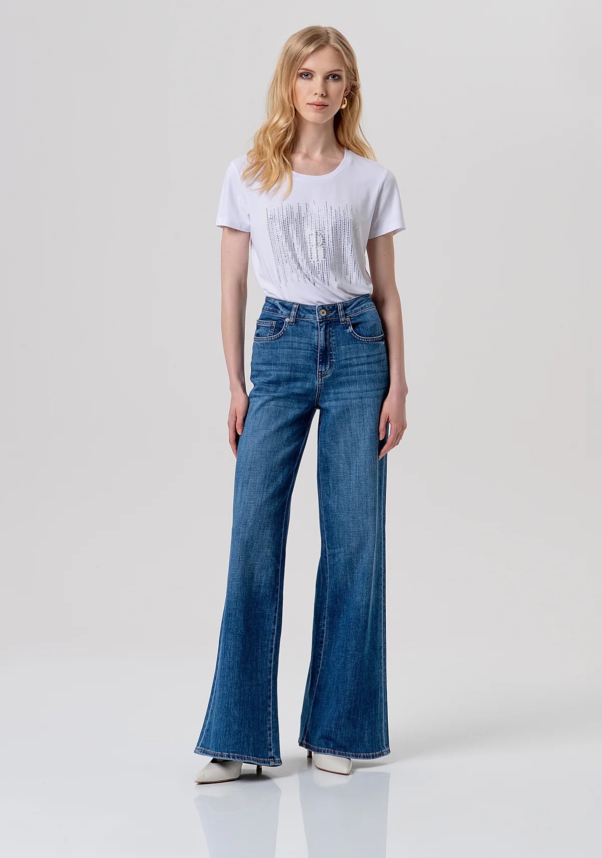 Jeans flare in denim con lavaggio medio Donna - Fracomina - World Fashion