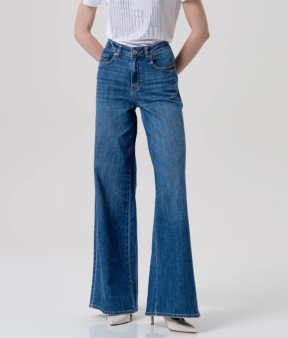 Jeans flare in denim con lavaggio medio Donna - Fracomina - World Fashion
