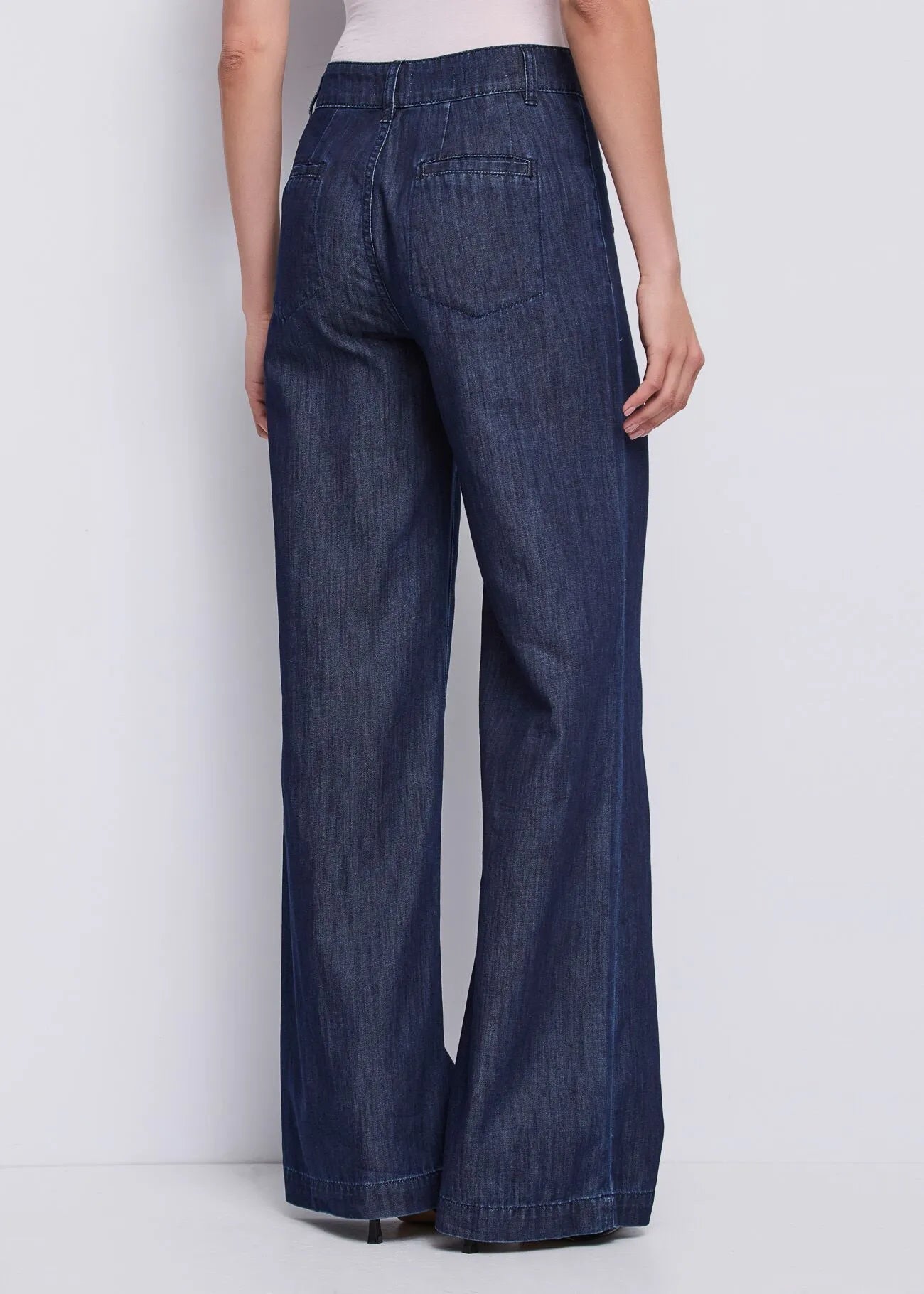 Jeans wide leg con bottoni dorati Donna - Gaudì Jeans - World Fashion