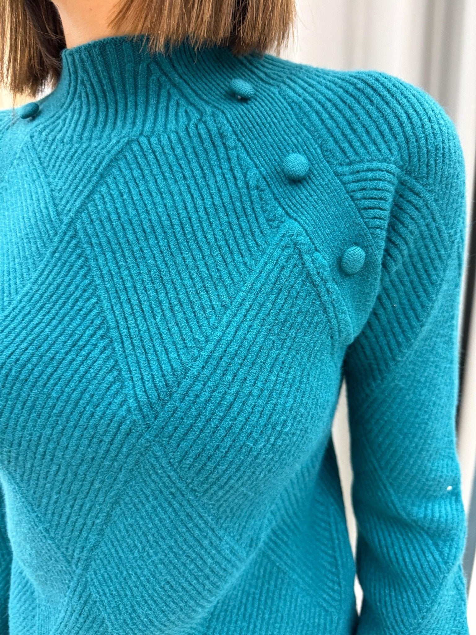 Maglia pull collo lupetto bottoni giro lavorato Donna - LOLITA - LO25129 - World Fashion