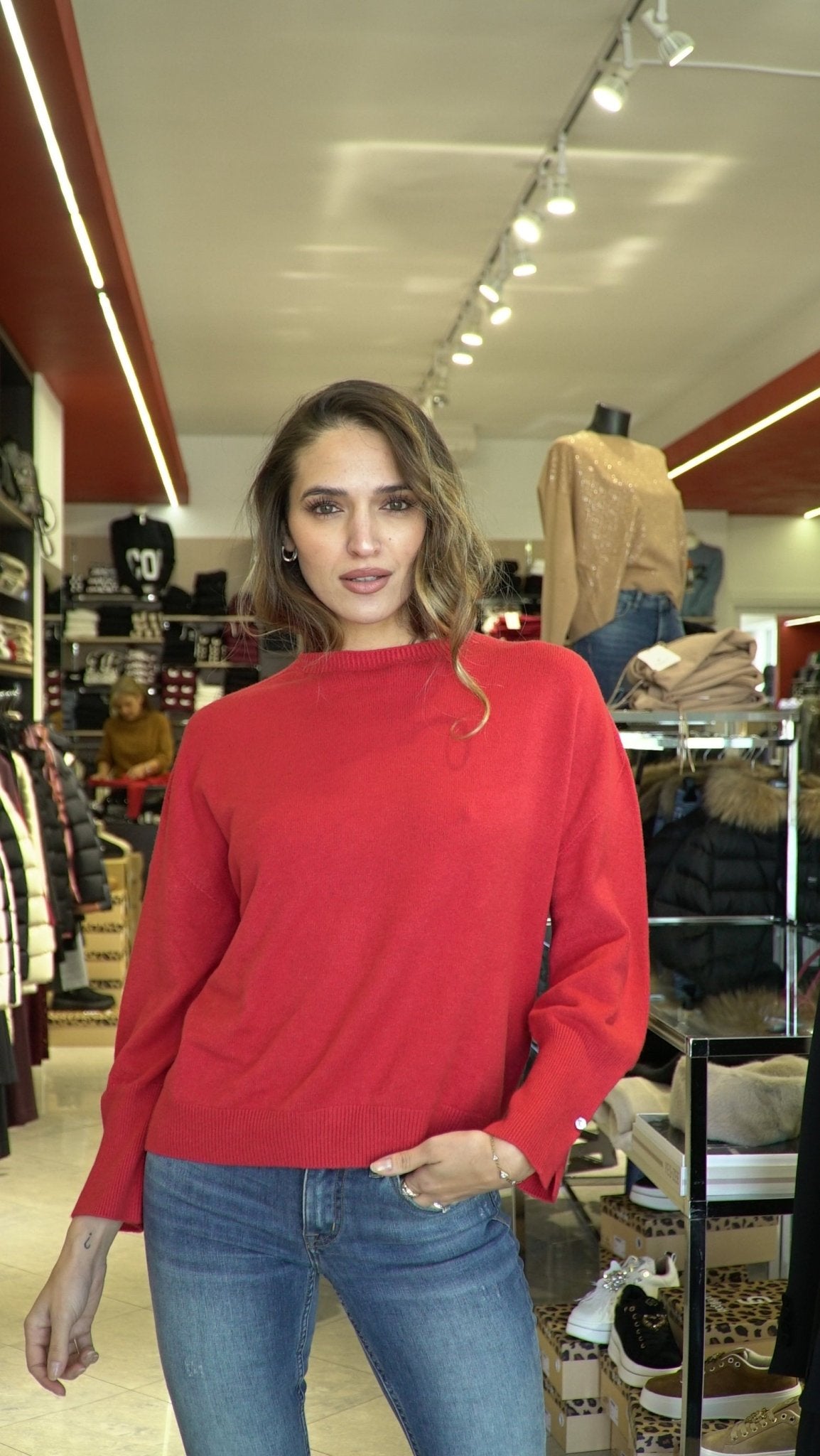 Maglioncino con bottoncino gioiello - VICOLO - 77061F - World Fashion