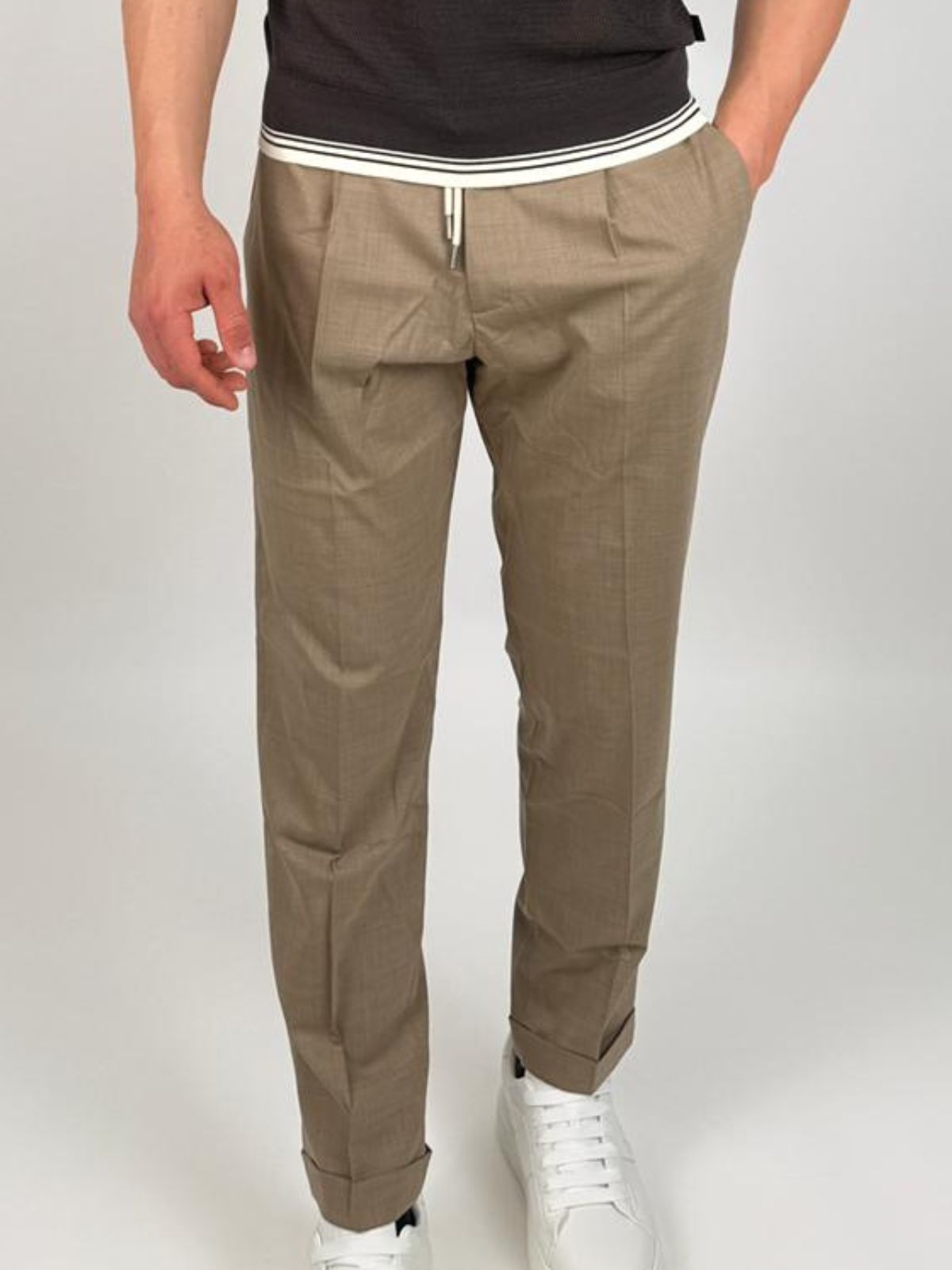 Outfit - Pantalaccio. - Uomo - World Fashion