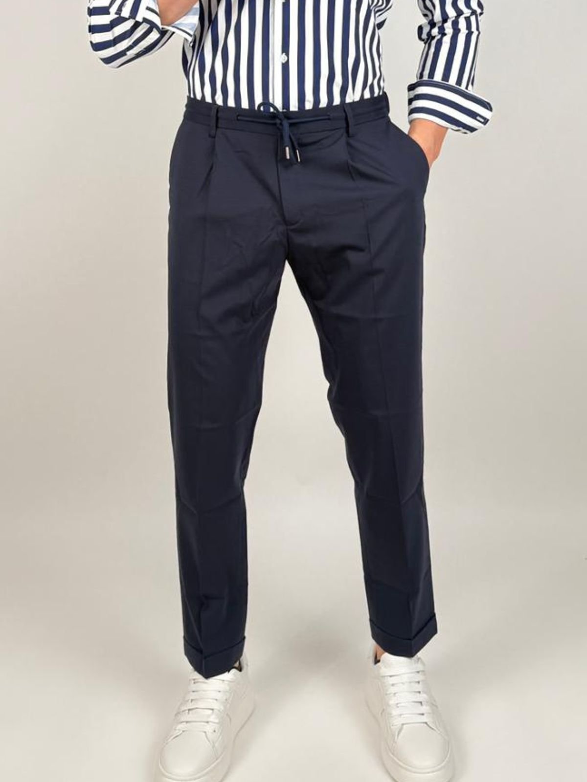 Outfit - Pantalaccio. - Uomo - World Fashion
