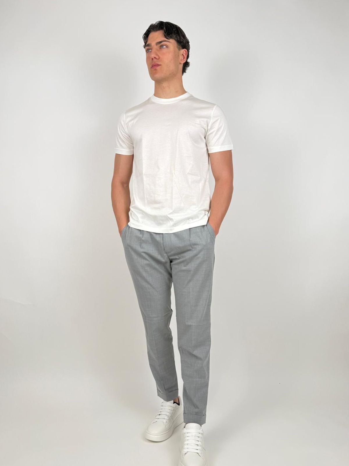 Outfit - Pantalaccio. - Uomo - World Fashion