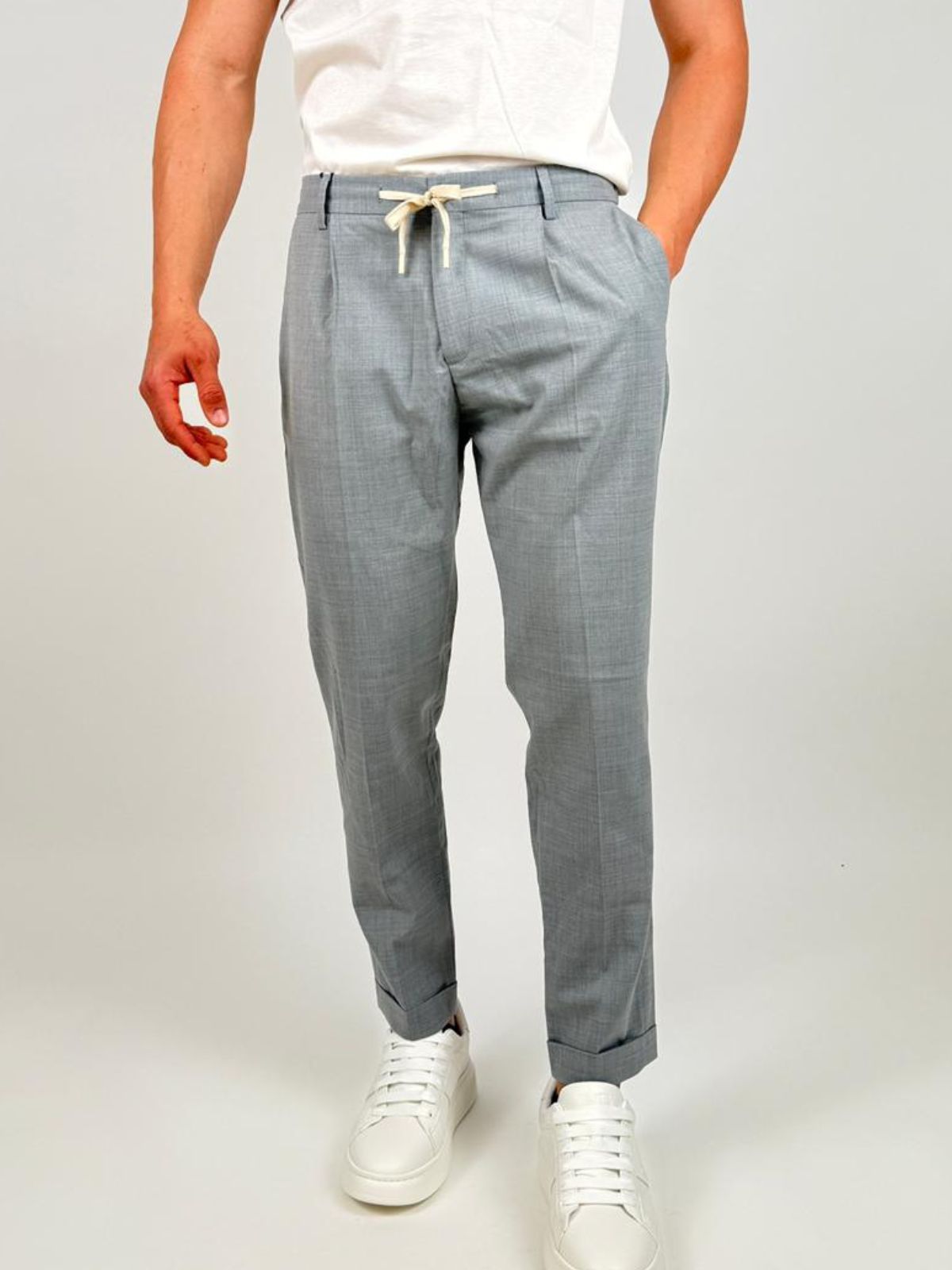 Outfit - Pantalaccio. - Uomo - World Fashion