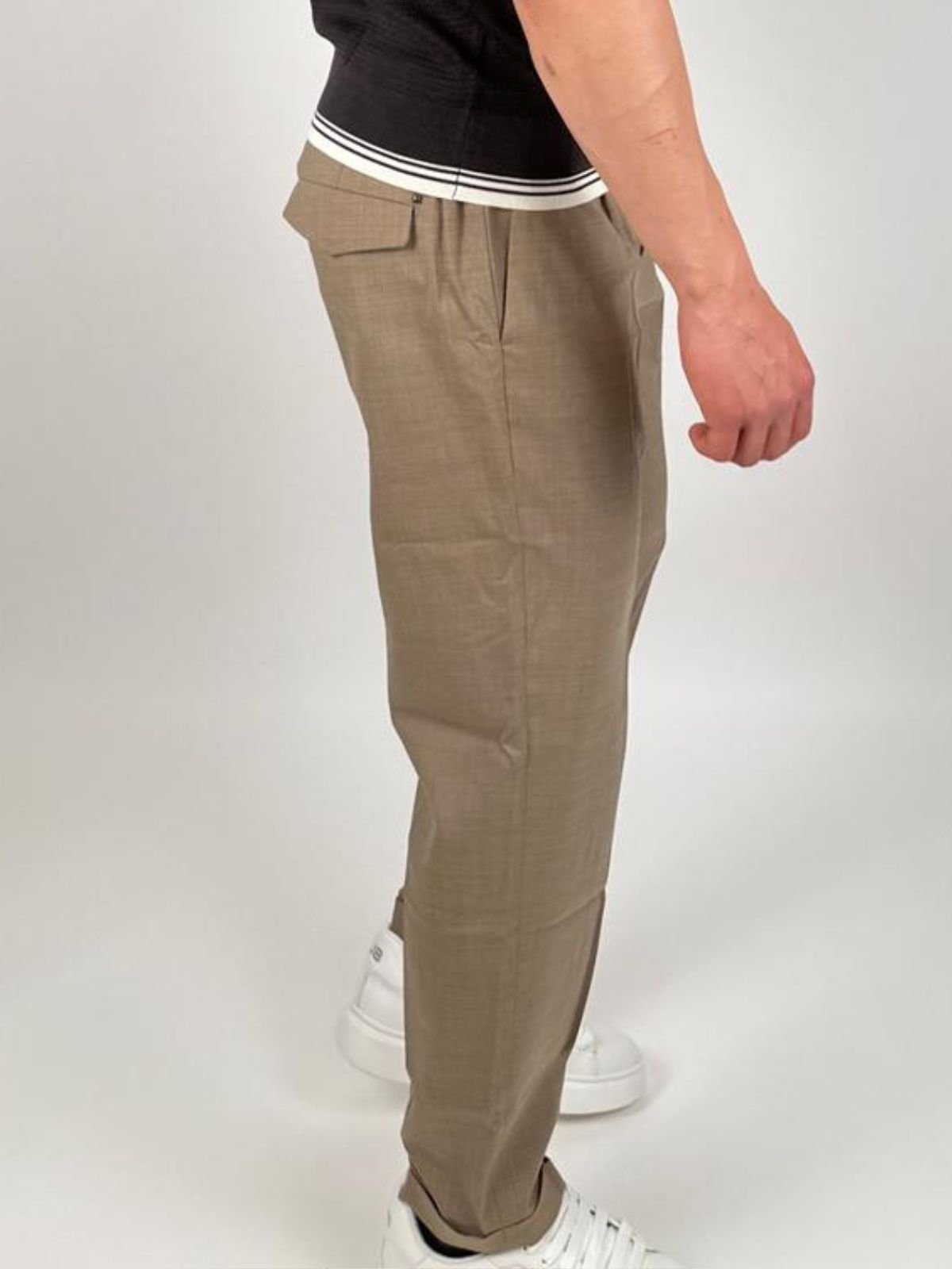 Outfit - Pantalaccio. - Uomo - World Fashion