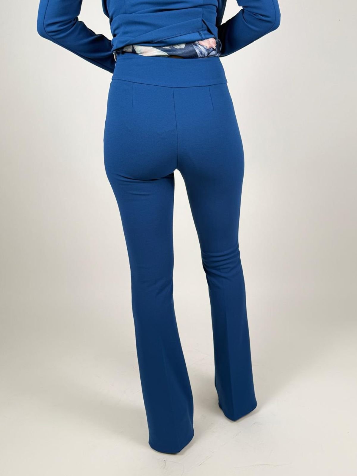 Pantalone a zampa in scuba crepe Donna - Rinascimento - World Fashion