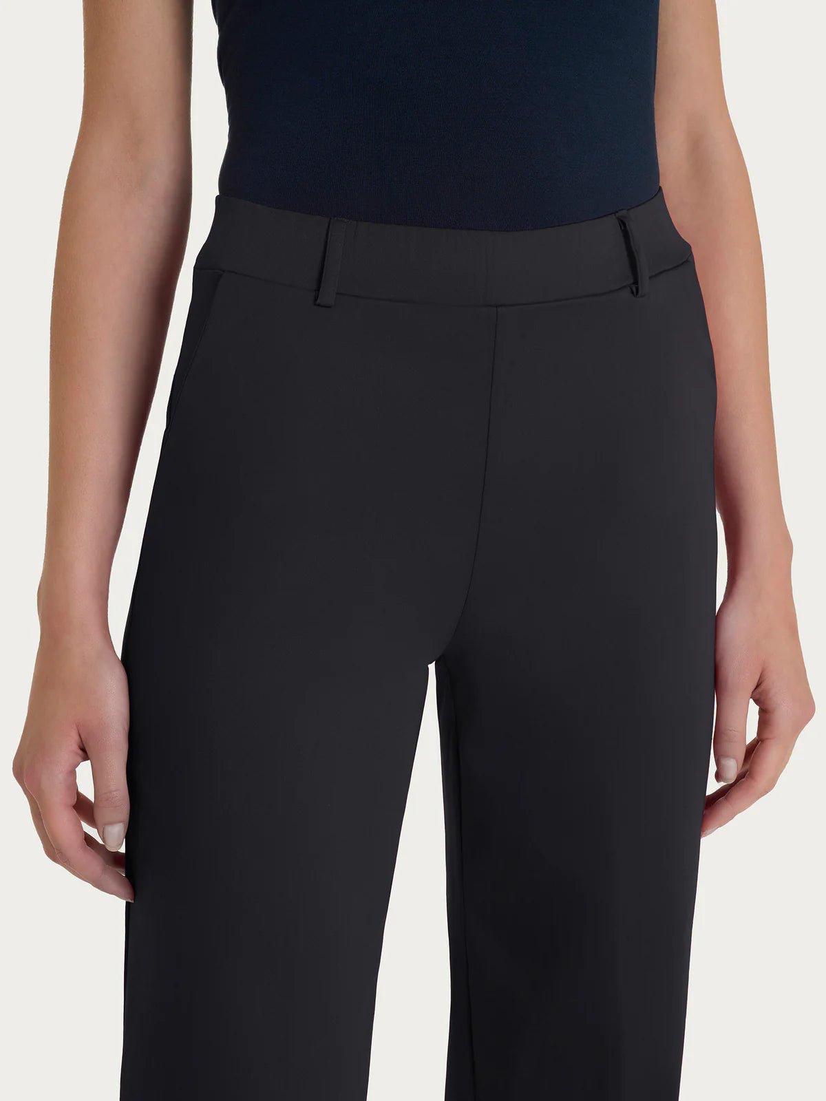 Pantalone dritto con tasche e risvolto in Satin Power Donna - Ragno - World Fashion