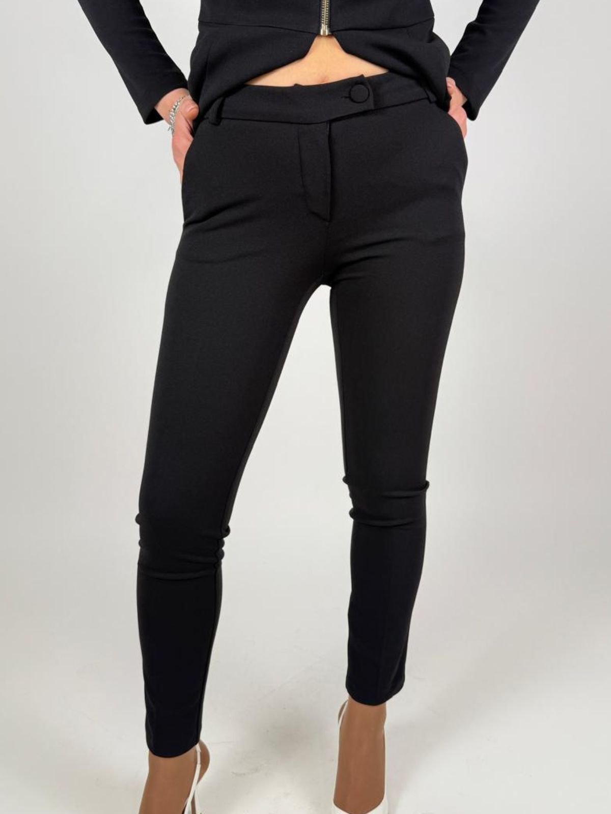 Pantalone in scuba crèpe slim Donna - Rinascimento - World Fashion