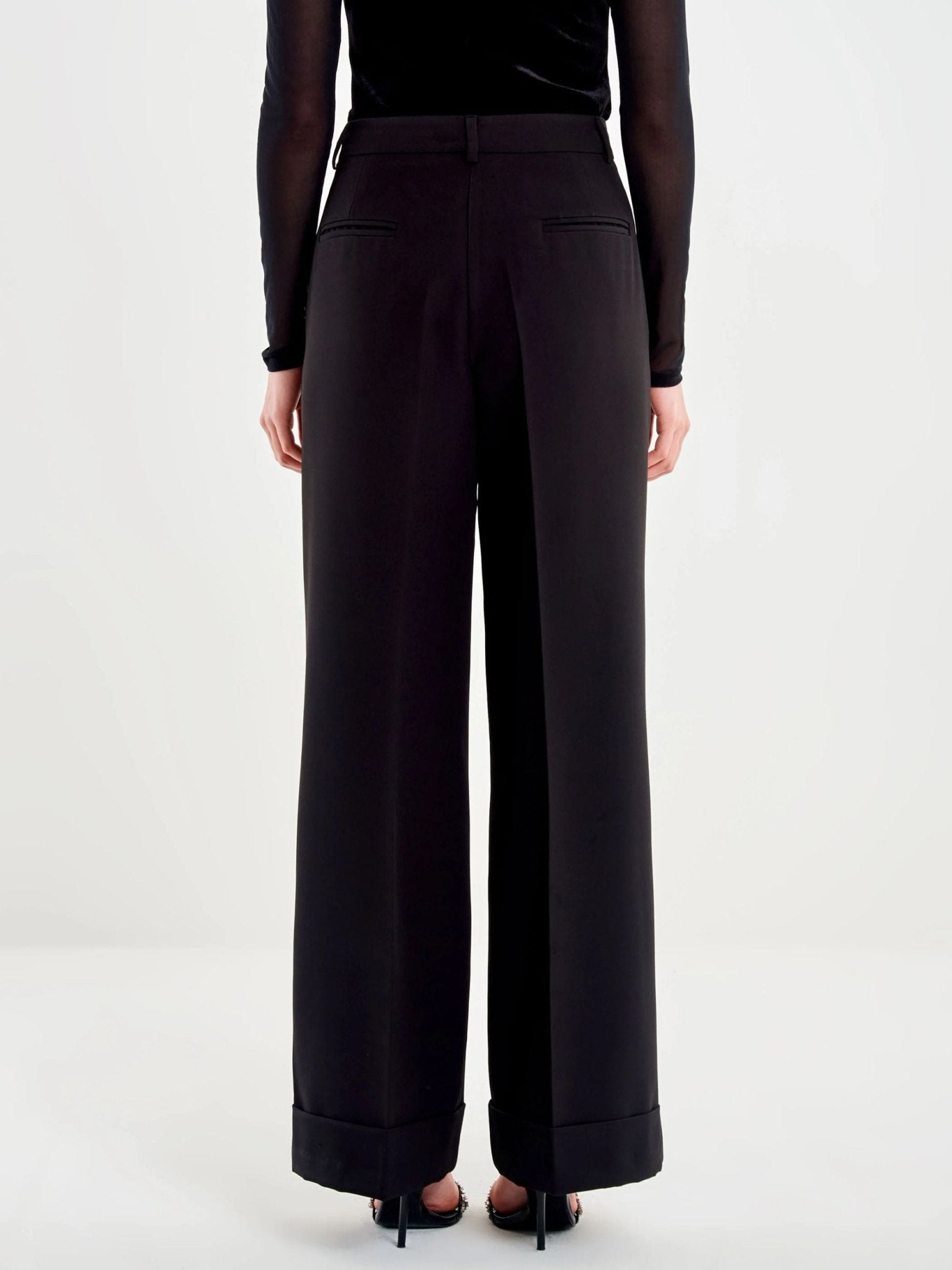 Pantalone Maxi Piega e Risvolto - VICOLO - TF0419 - World Fashion