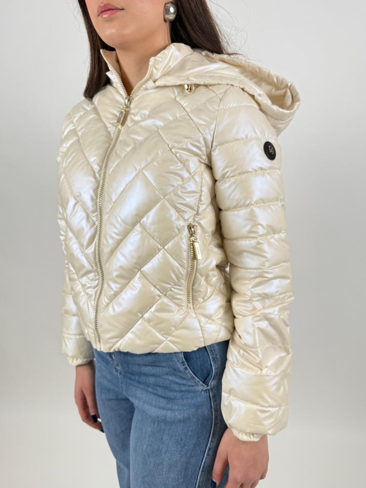 Piumino con cappuccio. Donna - Gaudì Jeans - World Fashion