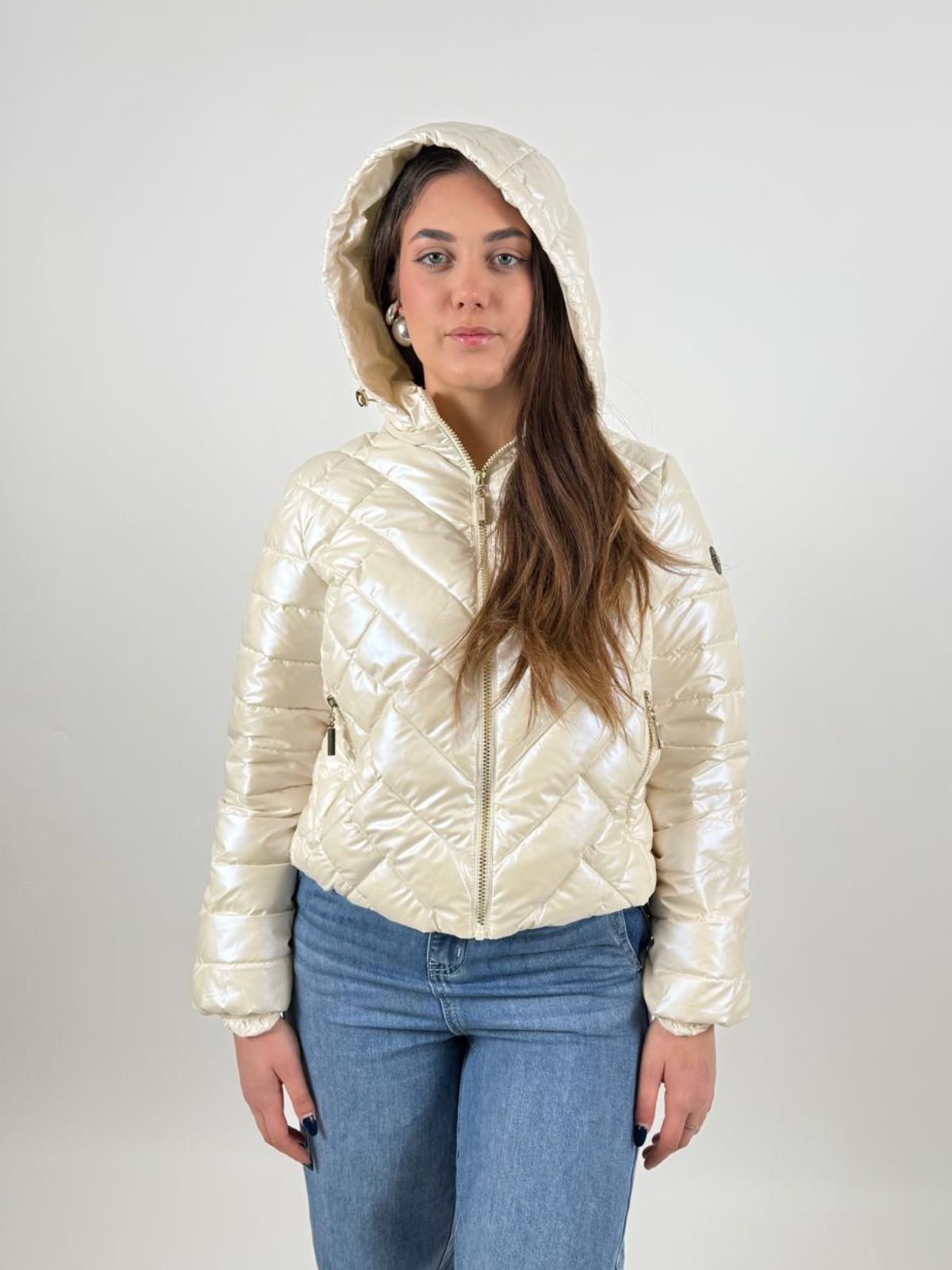 Piumino con cappuccio. Donna - Gaudì Jeans - World Fashion