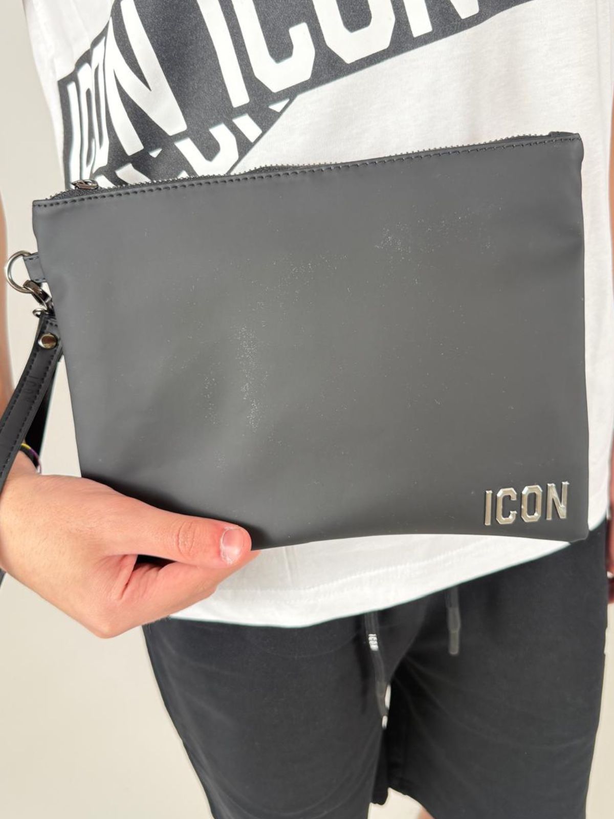 Pochette C/Placchetta Unisex adulto - Icon - World Fashion