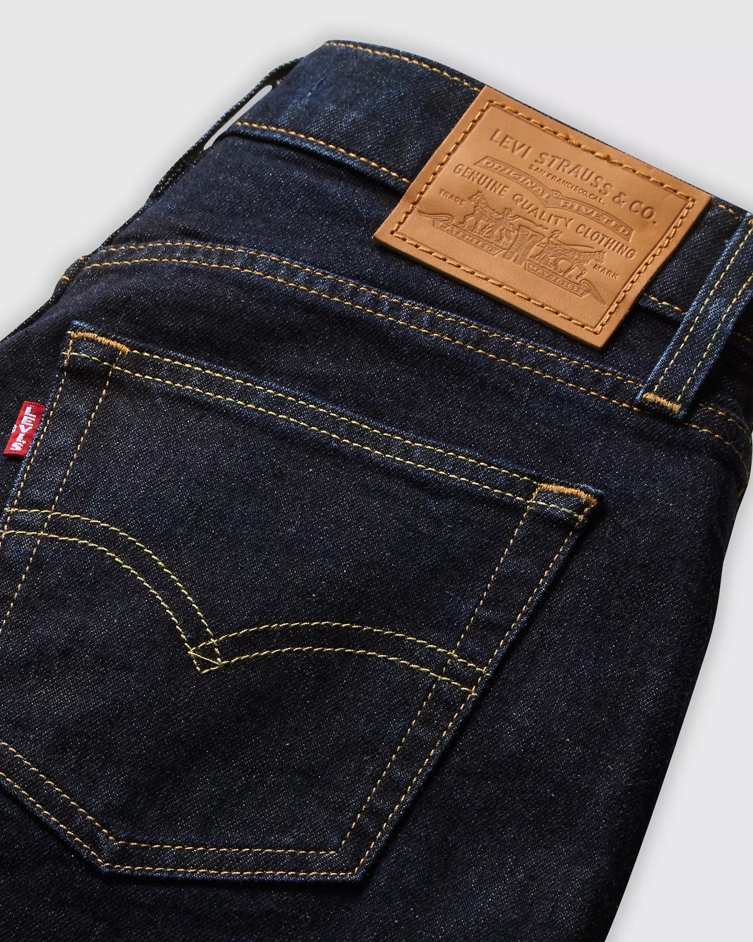 Levis - Jeans 728 a vita alta con gamba ampia - Donna