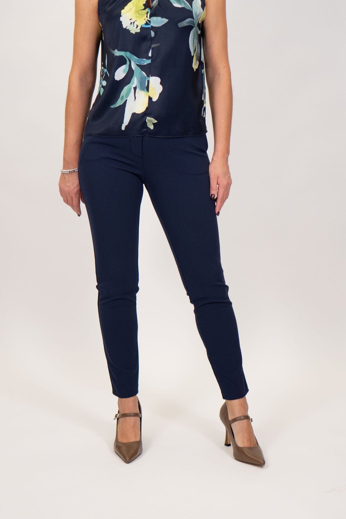 Rinascimento - Pantalone sigaretta tessuto crepe - Donna - World Fashion
