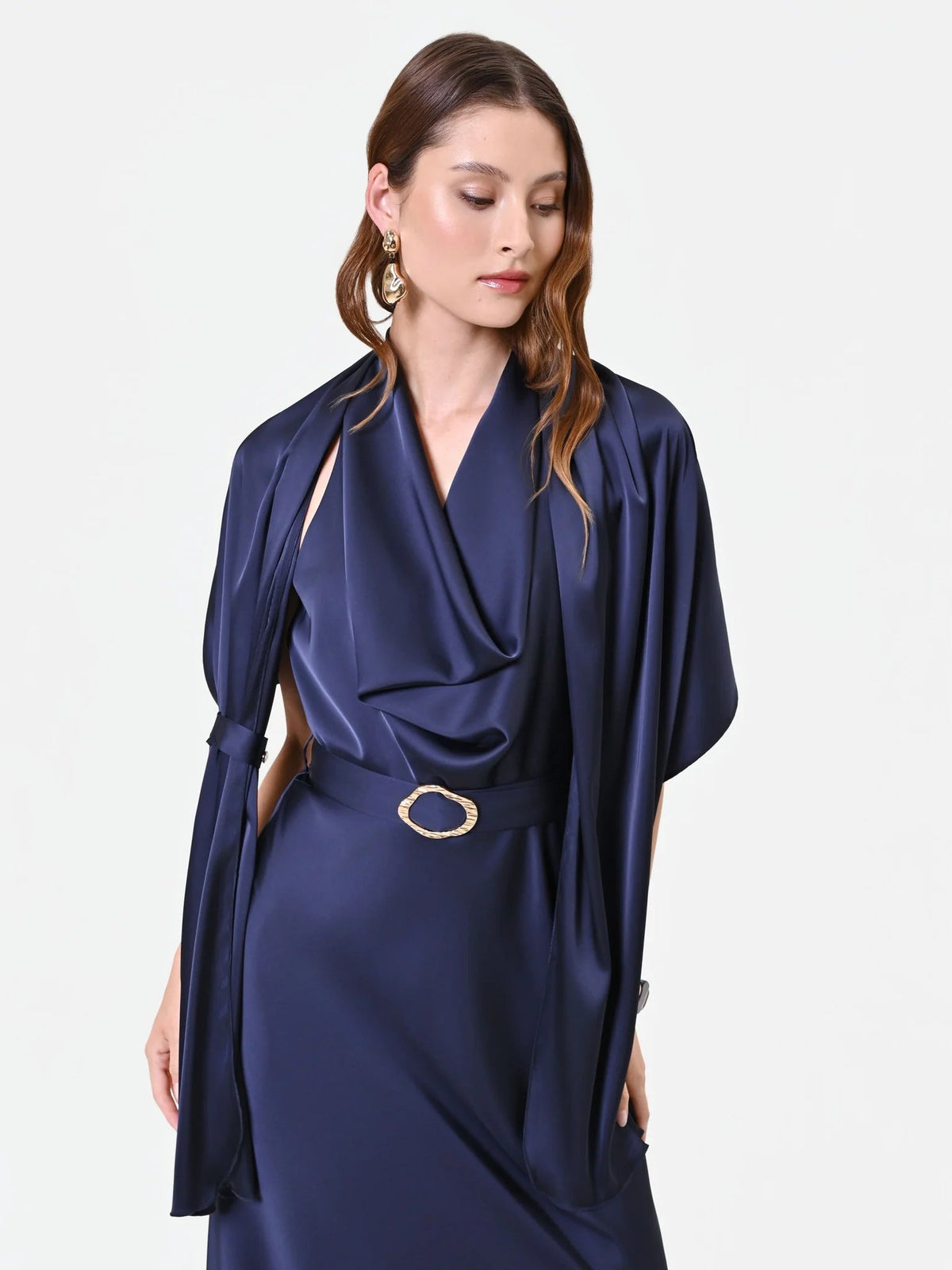 Rinascimento - Stola-foulard in raso con anello drappeggiato - Donna - World Fashion