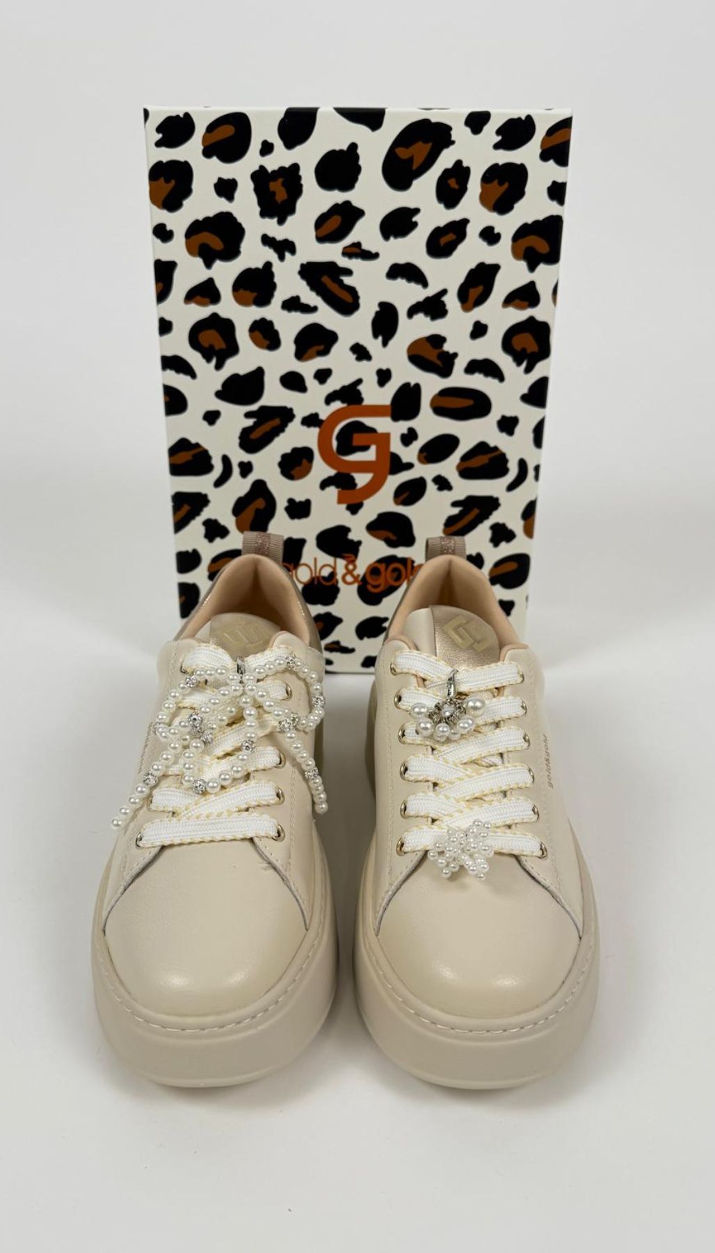 Sneaker da donna con applicazioni di perle Donna - Gold&Gold - World Fashion